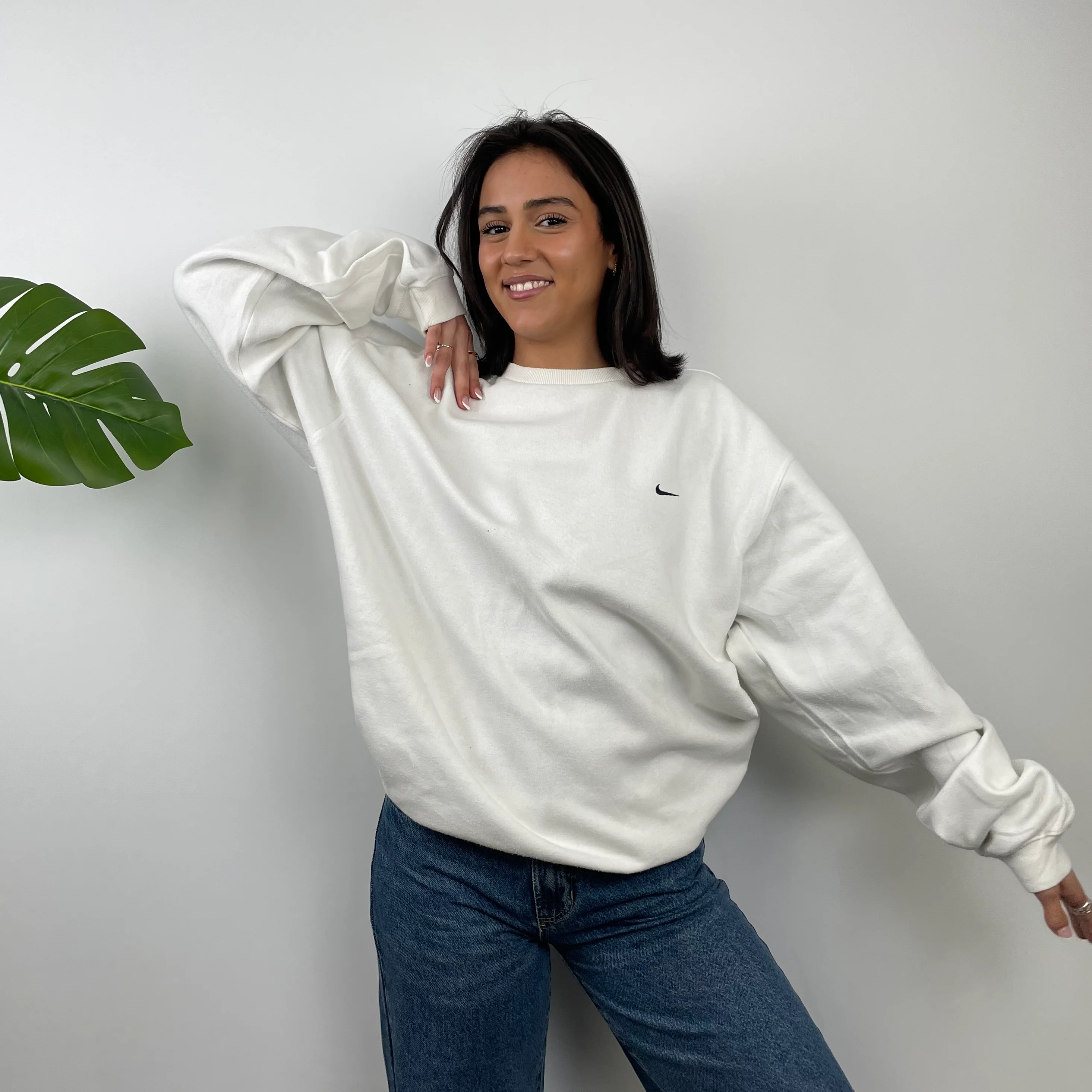 Nike RARE White Embroidered Swoosh Sweatshirt (L) - Image 6