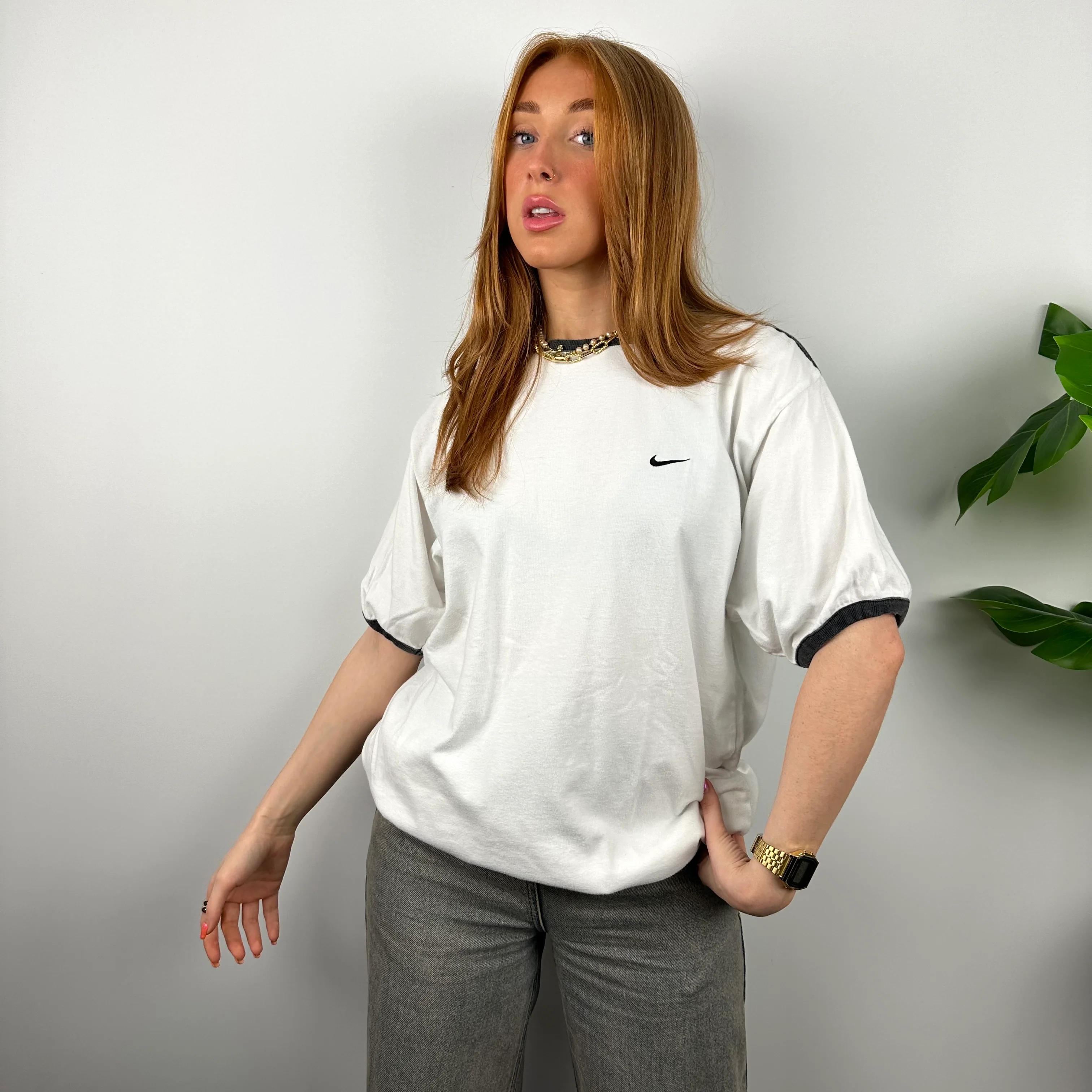 Nike RARE White Embroidered Swoosh T Shirt (L) - Image 3