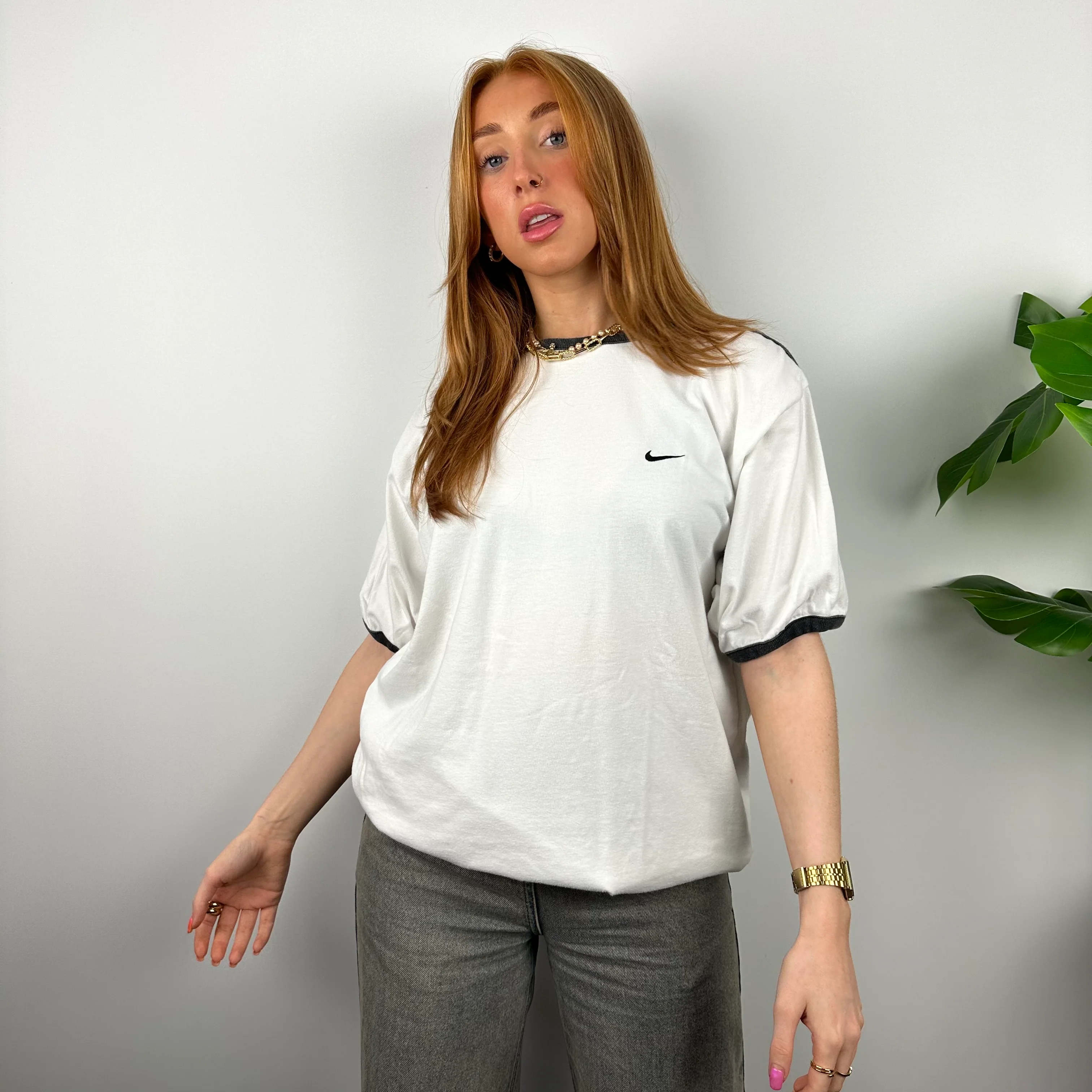 Nike RARE White Embroidered Swoosh T Shirt (L) - Image 5