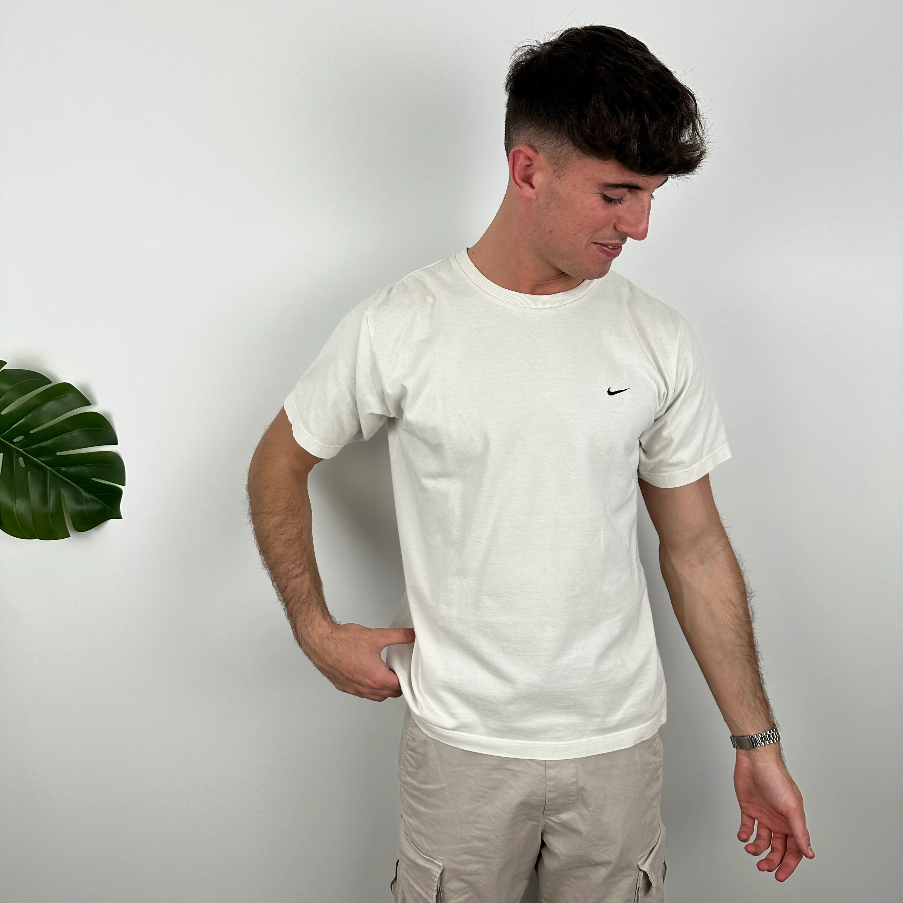Nike RARE White Embroidered Swoosh T Shirt (M) - Image 5