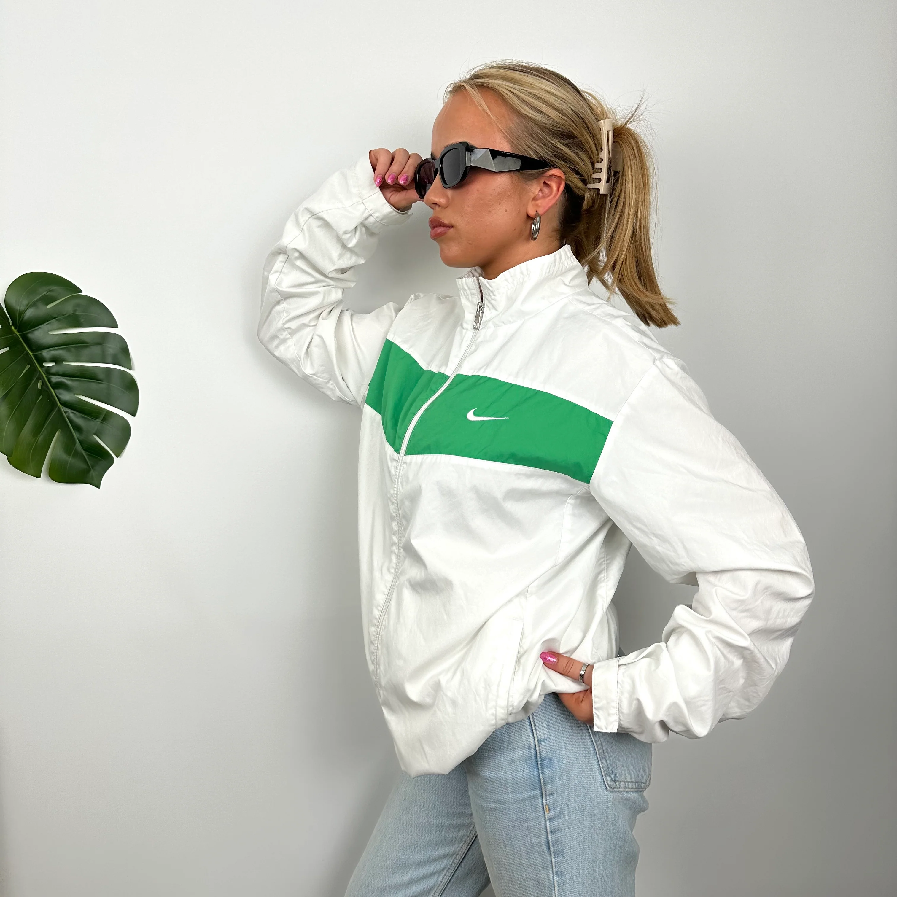 Nike RARE White Embroidered Swoosh Windbreaker Jacket (M) - Image 5