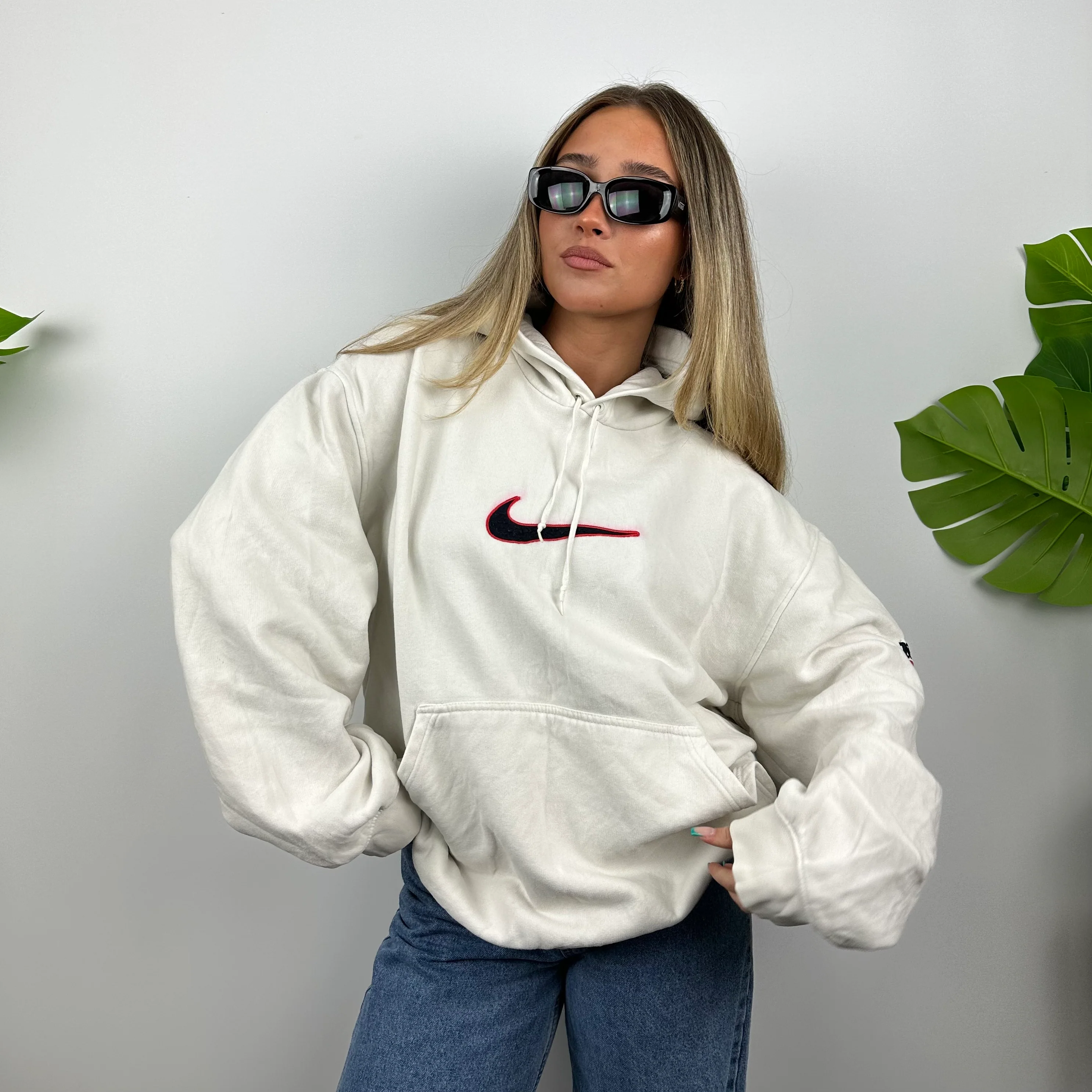 Nike RARE White Embroidered Swoosh Hoodie (L) - Image 3
