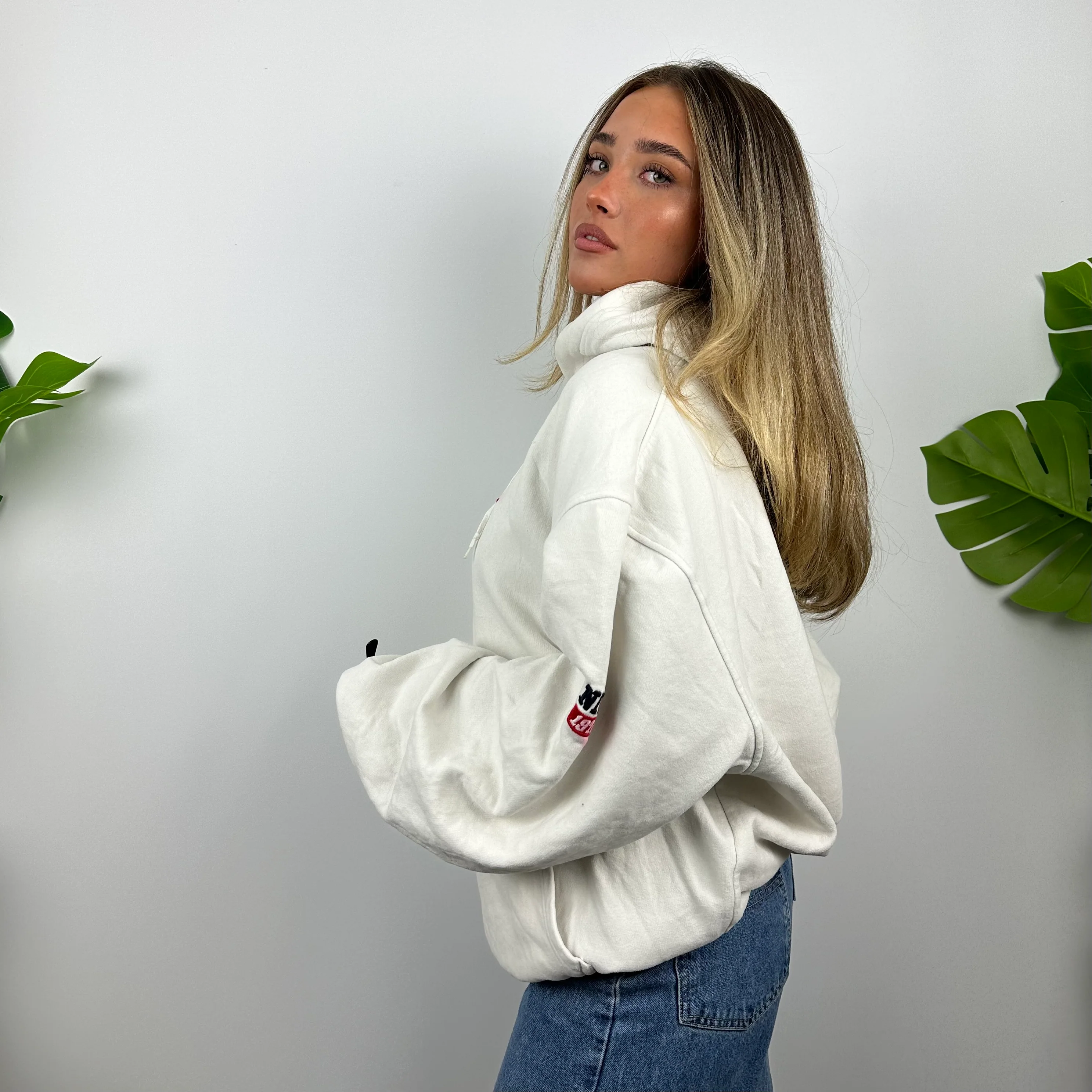 Nike RARE White Embroidered Swoosh Hoodie (L) - Image 8