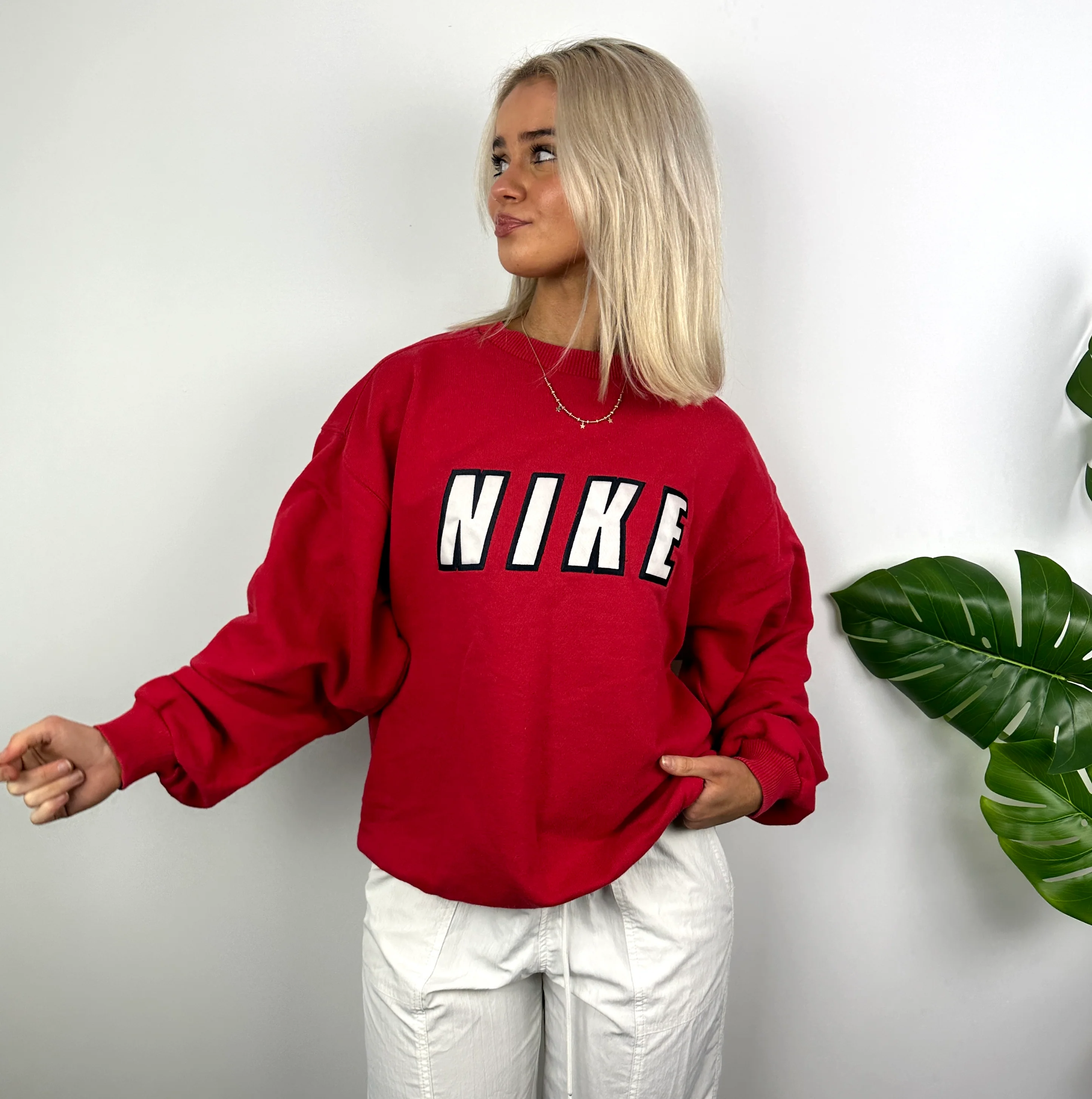 Nike Red Embroidered Spell Out Sweatshirt (M) - Image 3