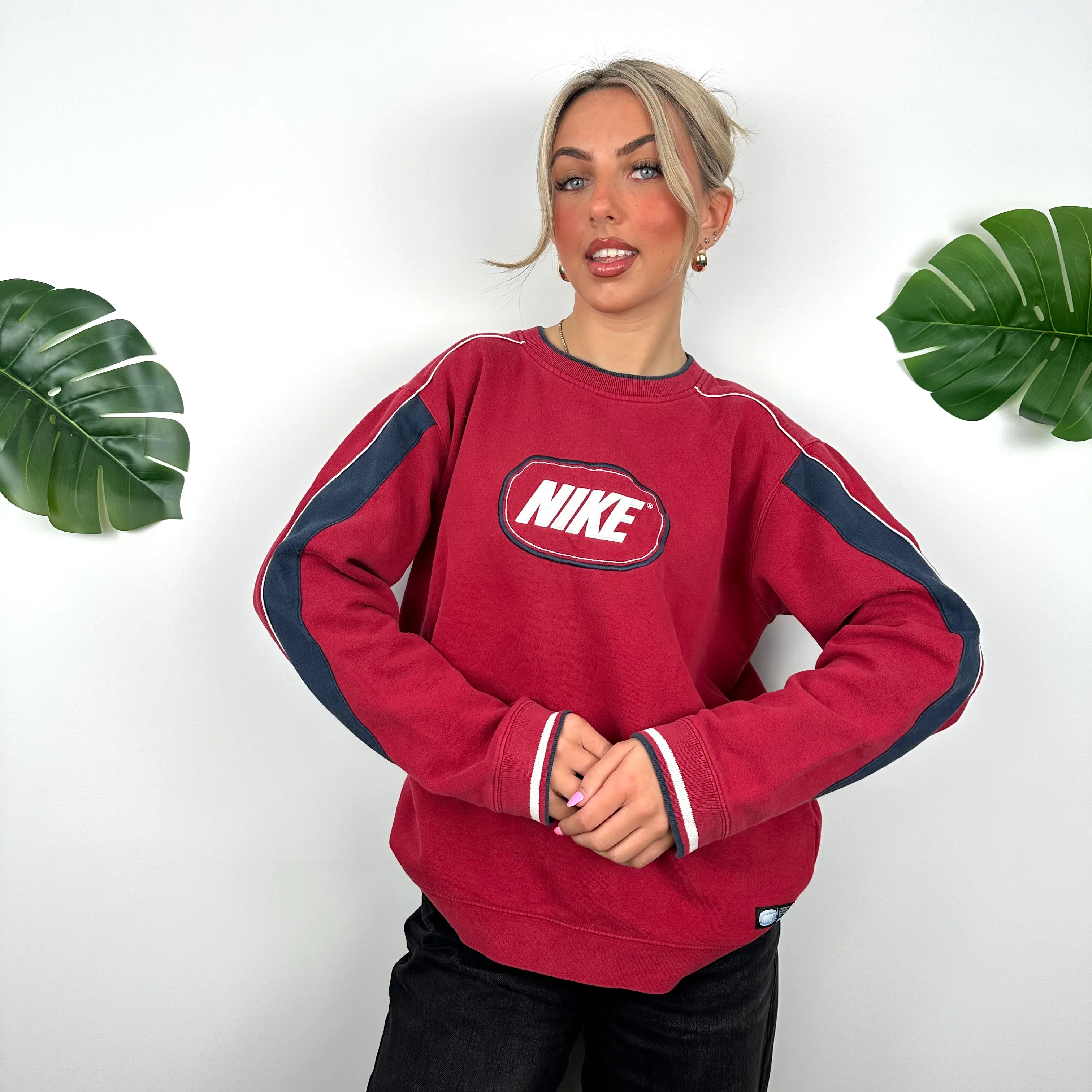 Nike Red Embroidered Spell Out Sweatshirt (M) - Image 3