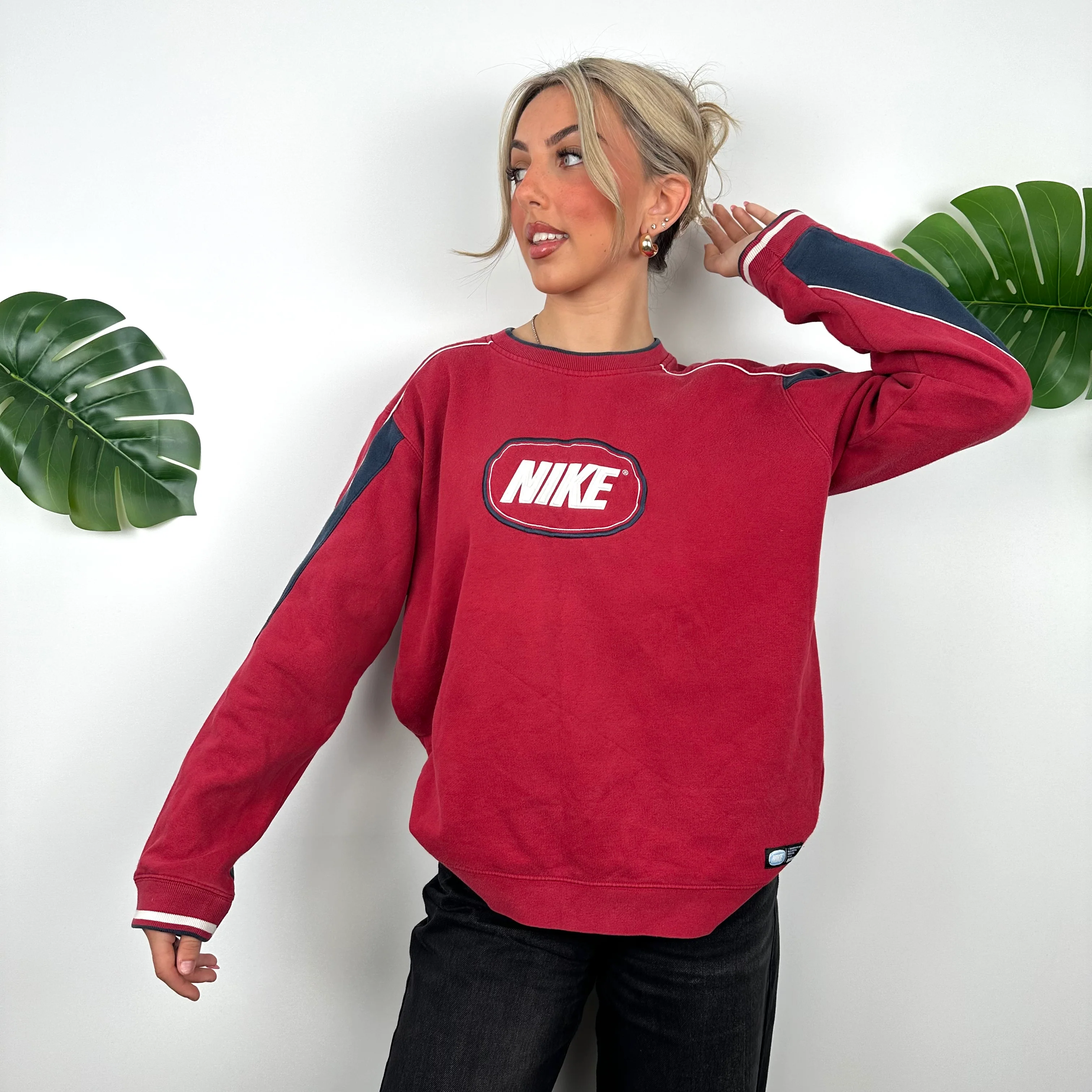 Nike Red Embroidered Spell Out Sweatshirt (M) - Image 5