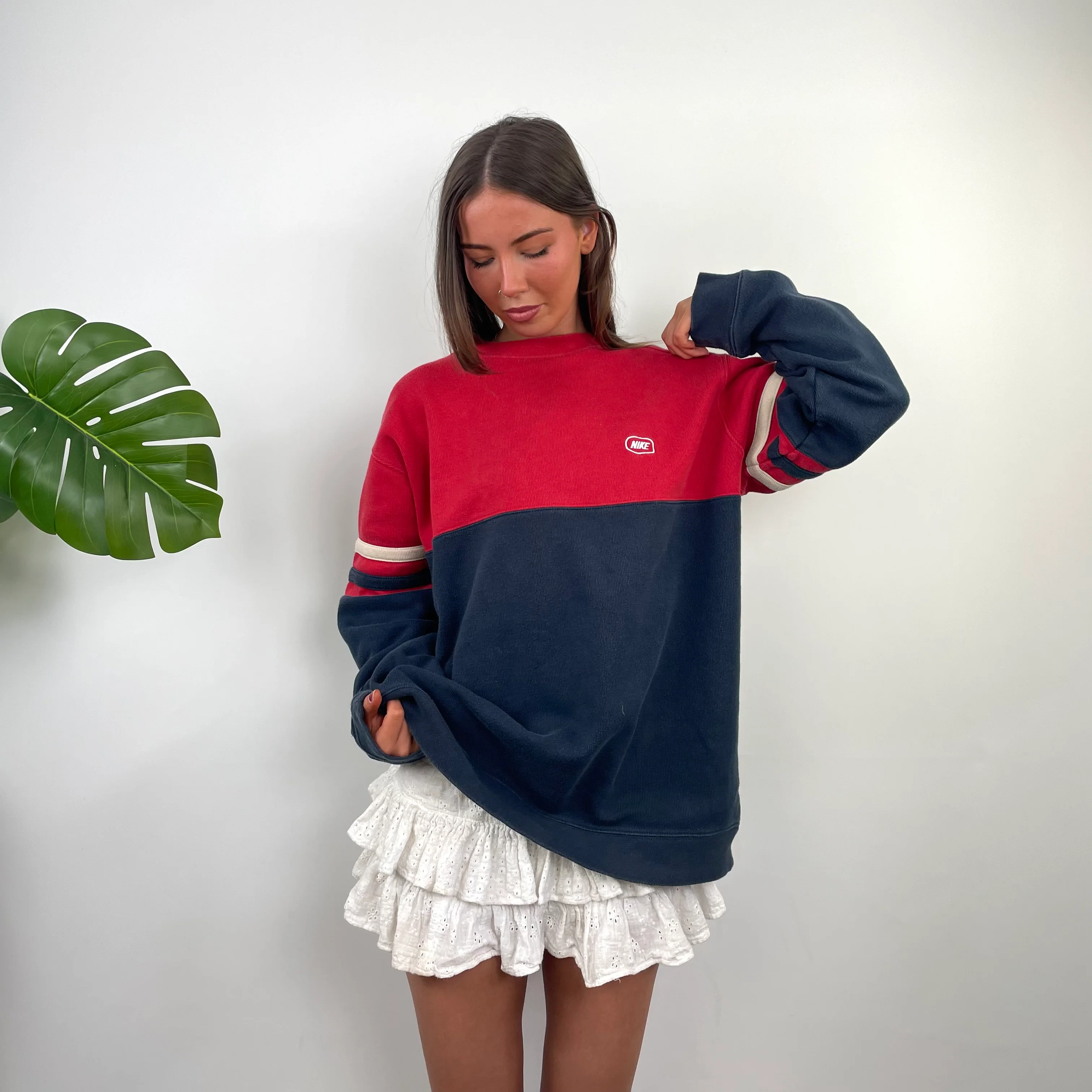 Nike Red Embroidered Spell Out Sweatshirt (L) - Image 4