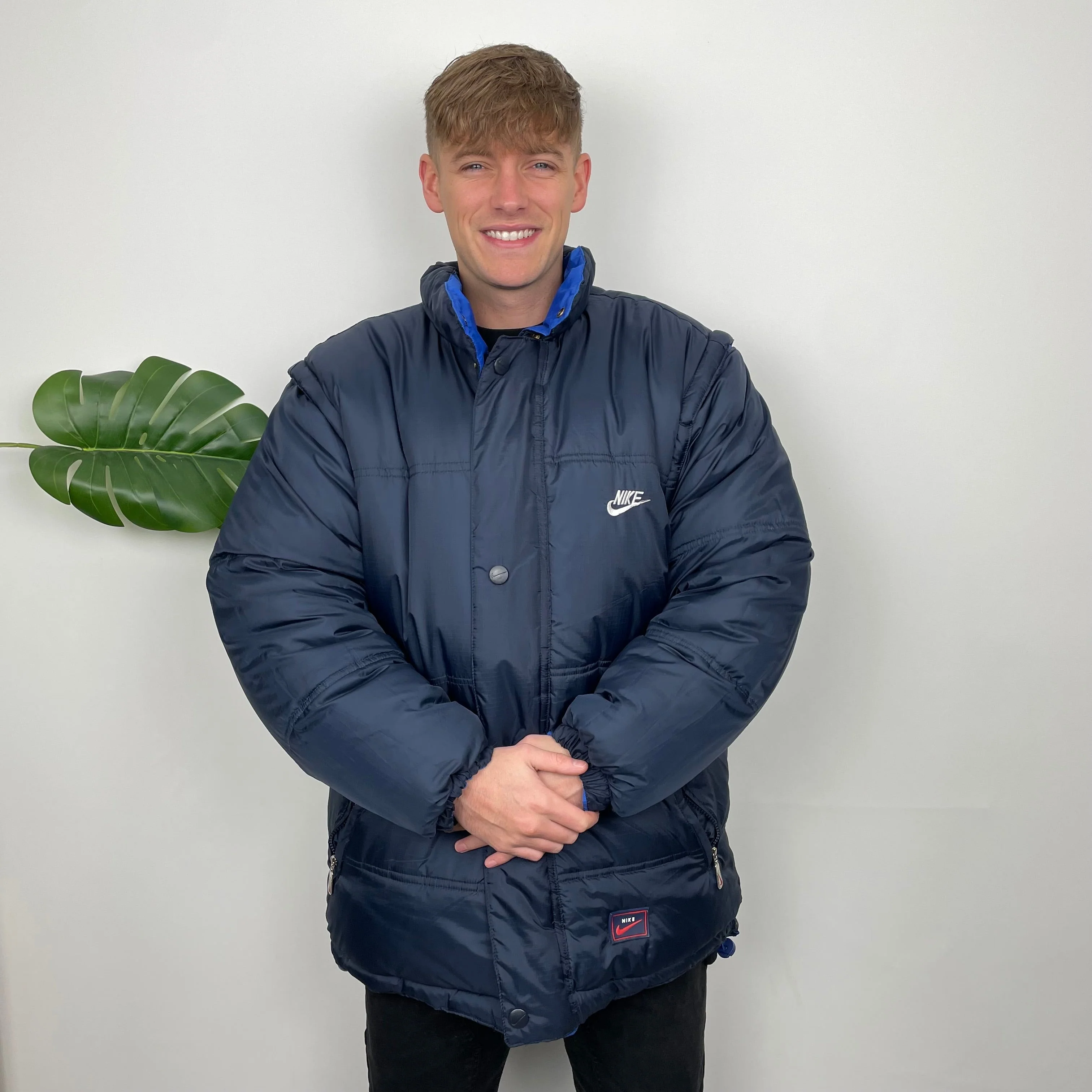 Nike Reversible Embroidered Swoosh Puffer Jacket (XXL)
