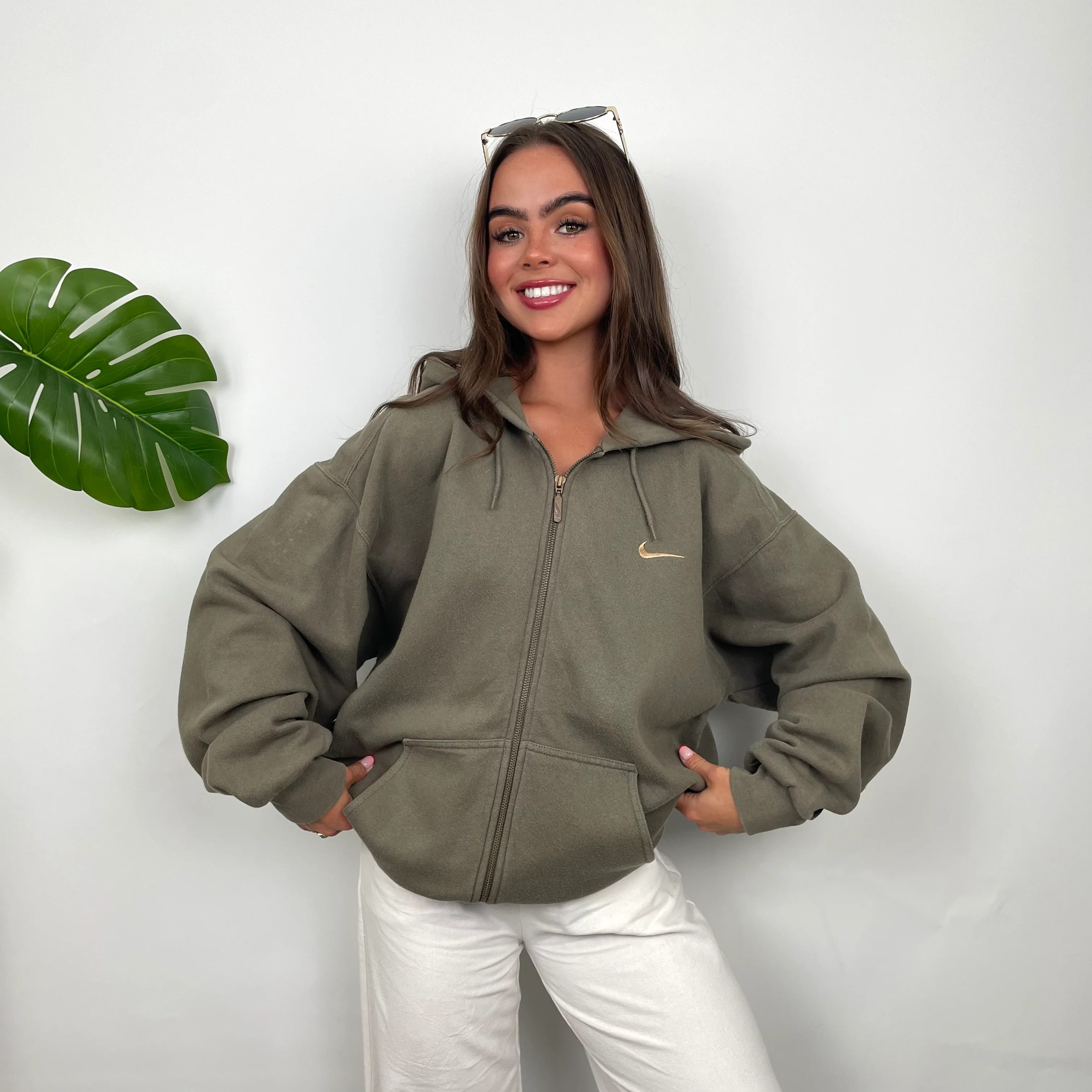 Nike Sage Green Embroidered Swoosh Zip Up Hoodie (M) - Image 4
