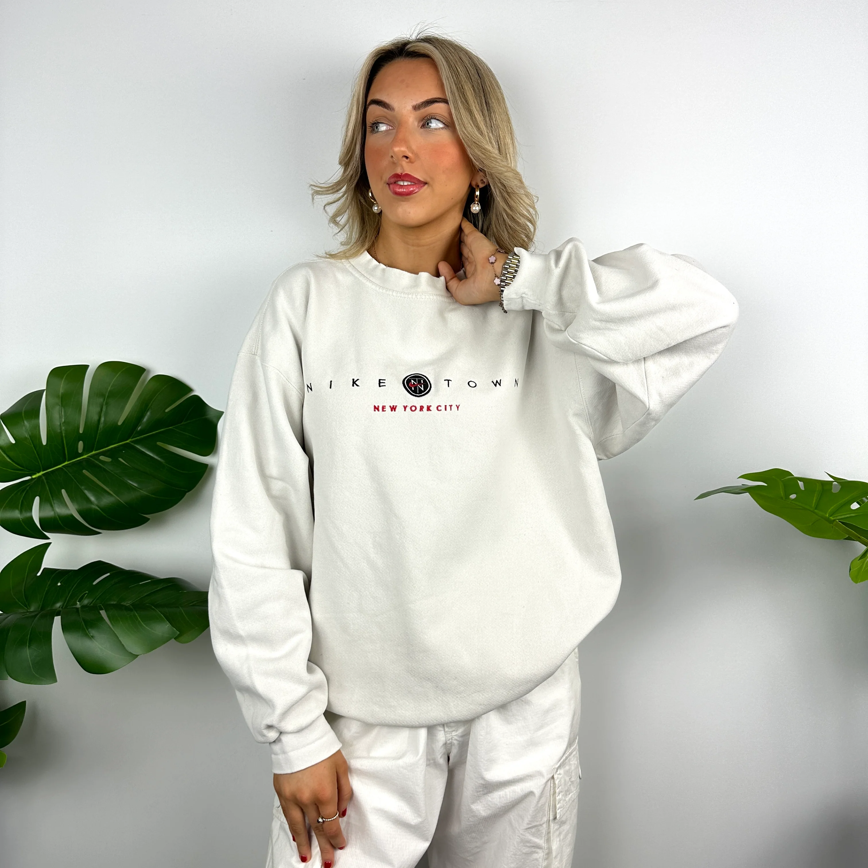 Nike Town New York City White Embroidered Spell Out Sweatshirt (L) - Image 7
