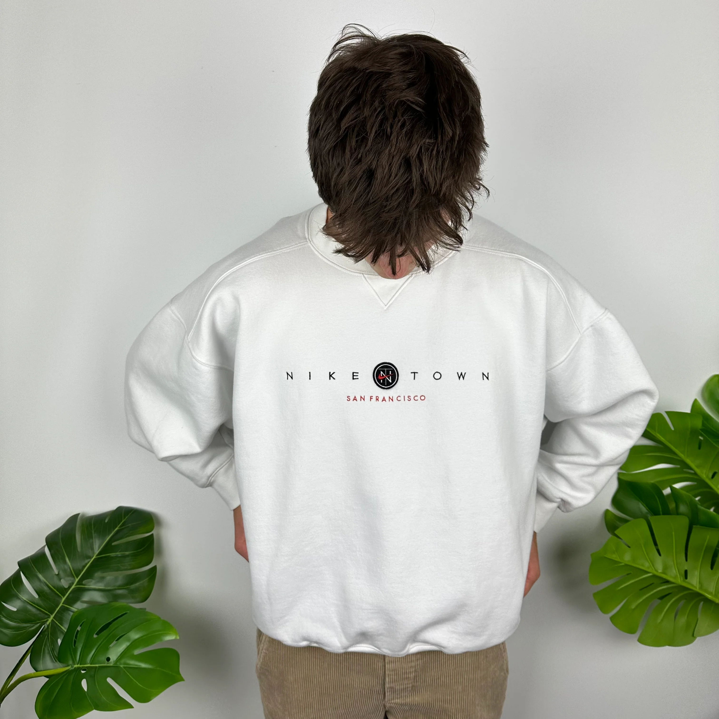 Nike Town San Francisco White Embroidered Spell Out Sweatshirt (XL) - Image 11