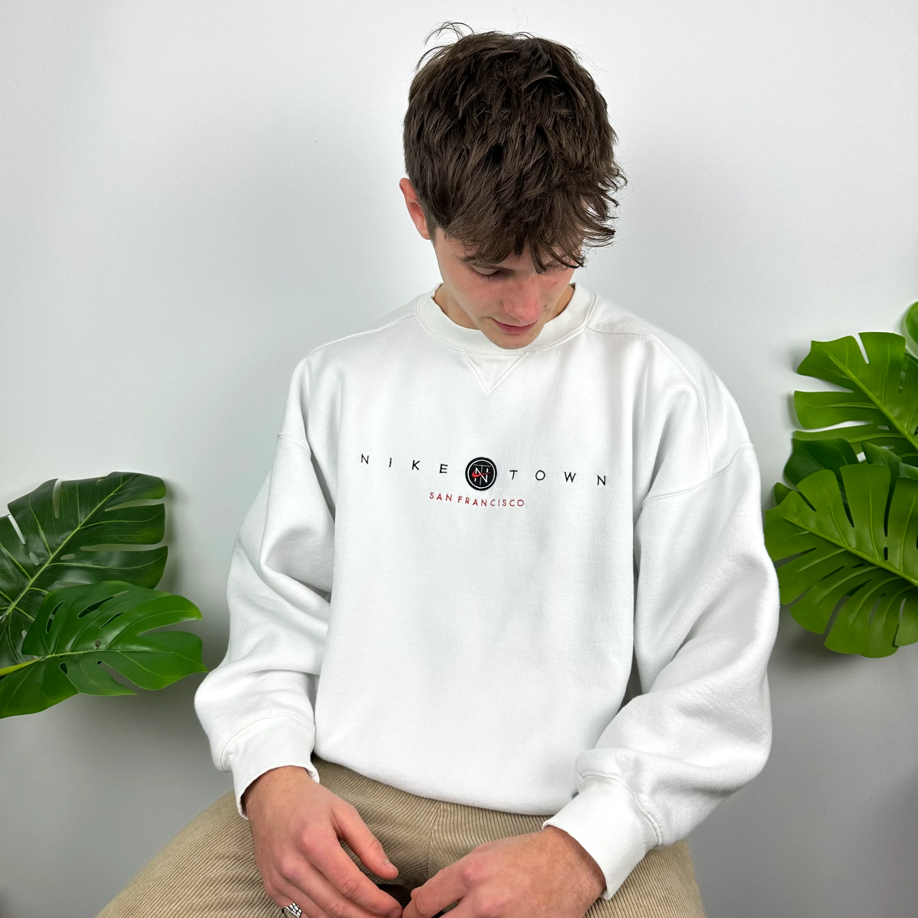 Nike Town San Francisco White Embroidered Spell Out Sweatshirt (XL) - Image 5
