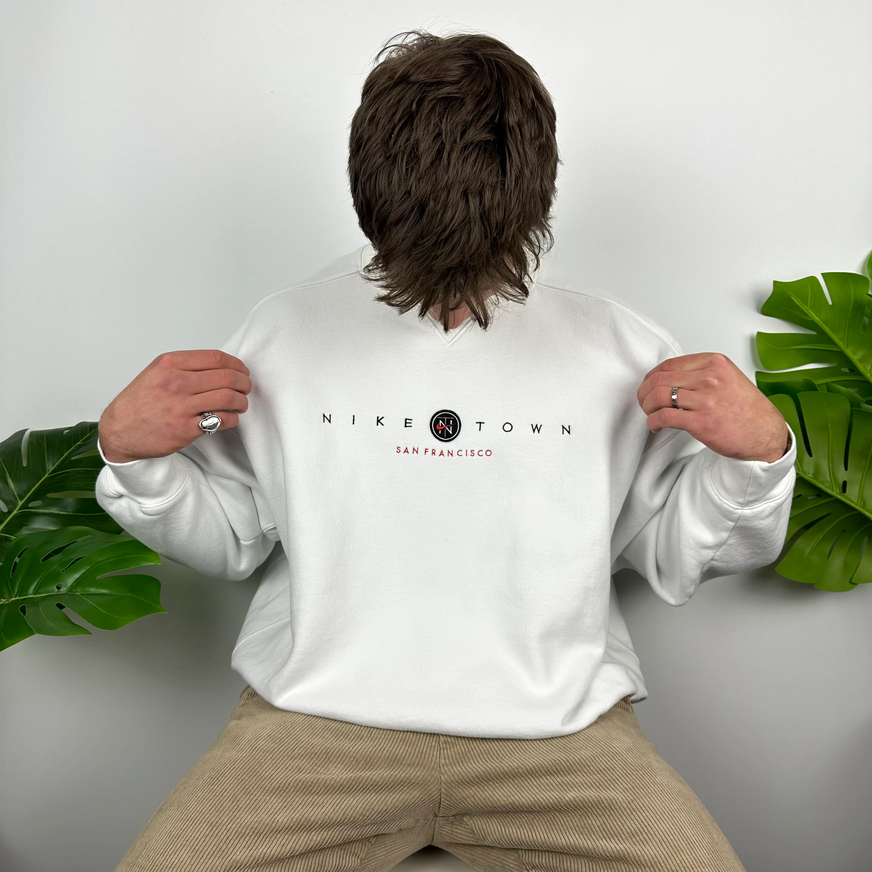 Nike Town San Francisco White Embroidered Spell Out Sweatshirt (XL) - Image 7