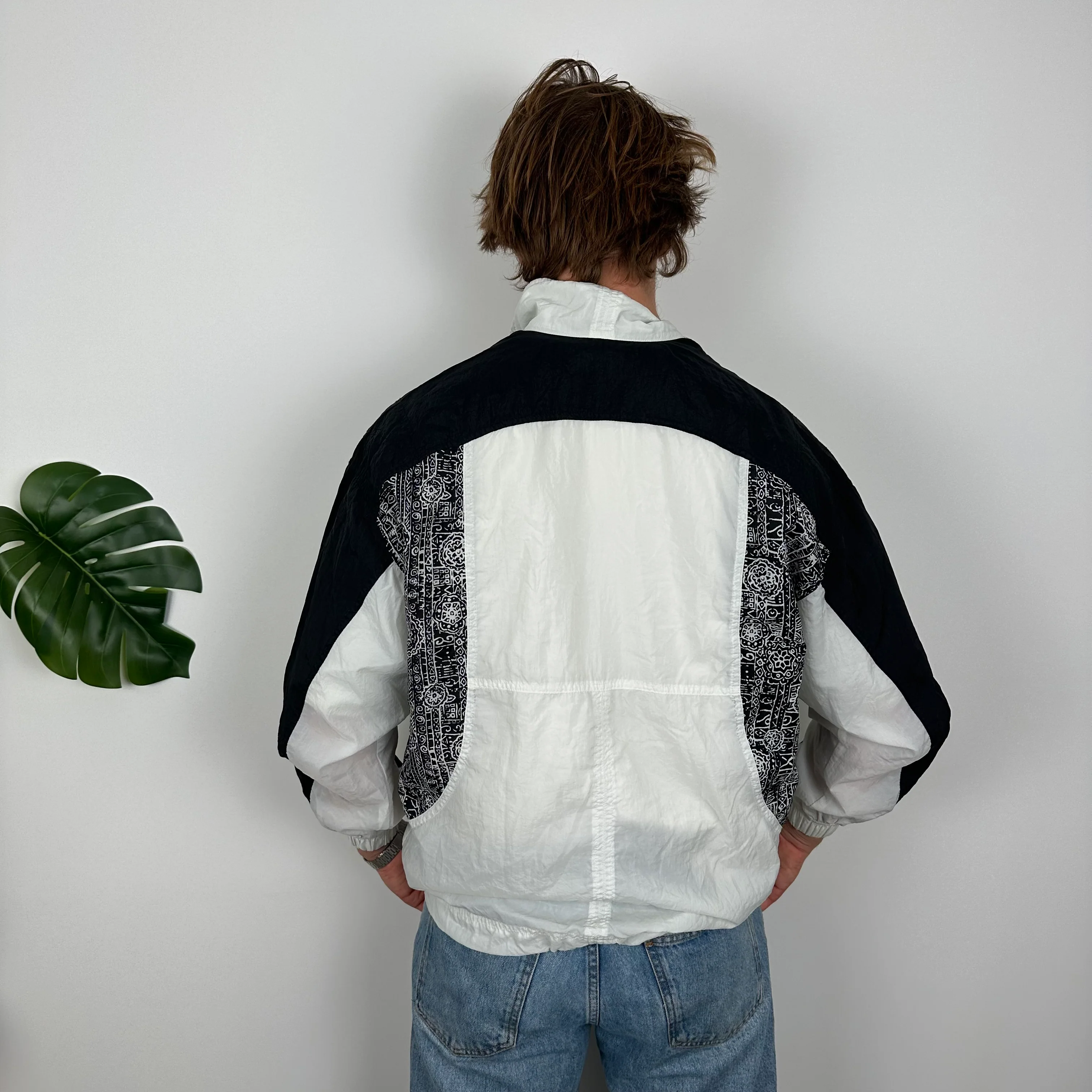 Nike White & Black Embroidered Spell Out Quarter Zip Windbreaker Jacket (M) - Image 5