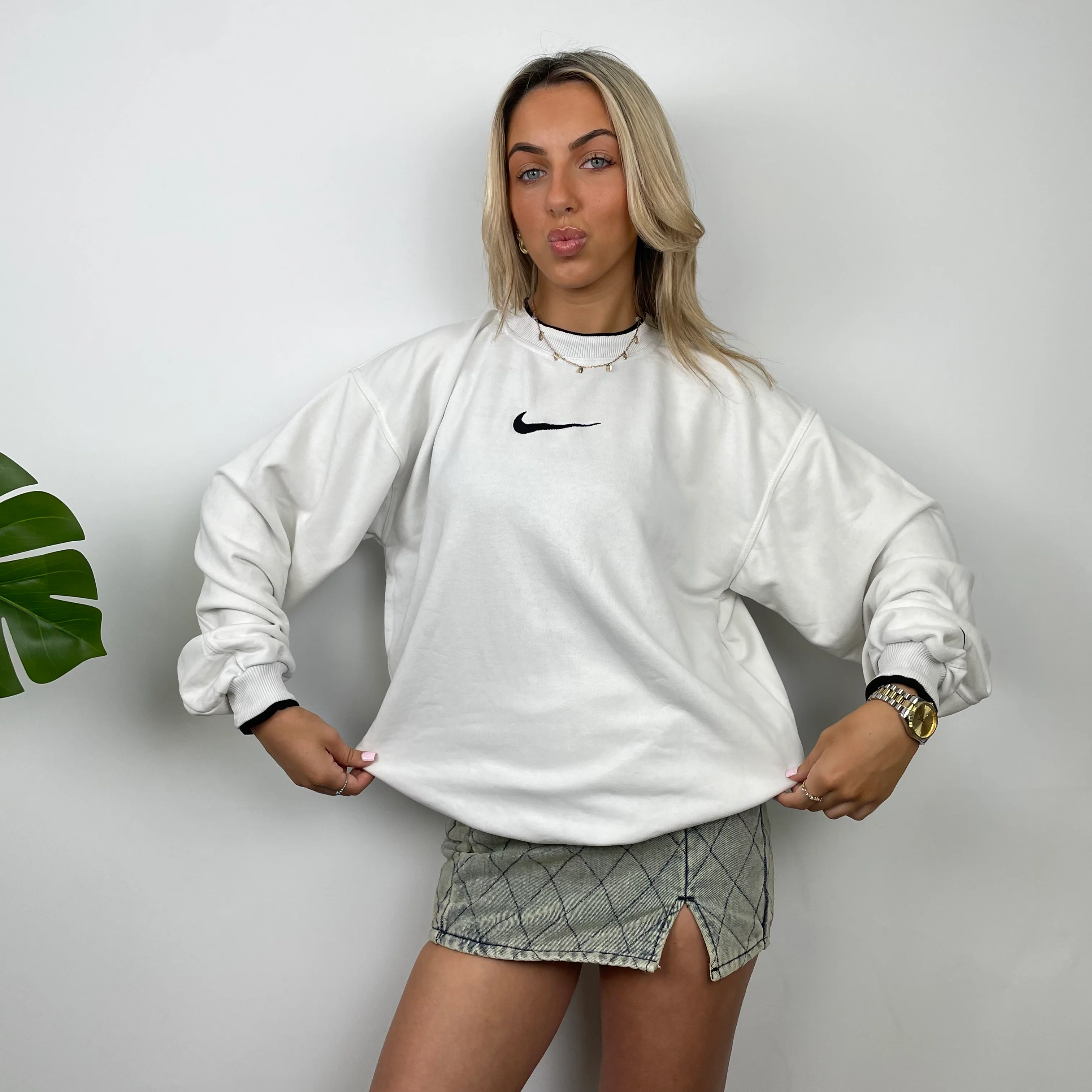 Nike White Embroidered Centre Swoosh Sweatshirt (M) - Image 7