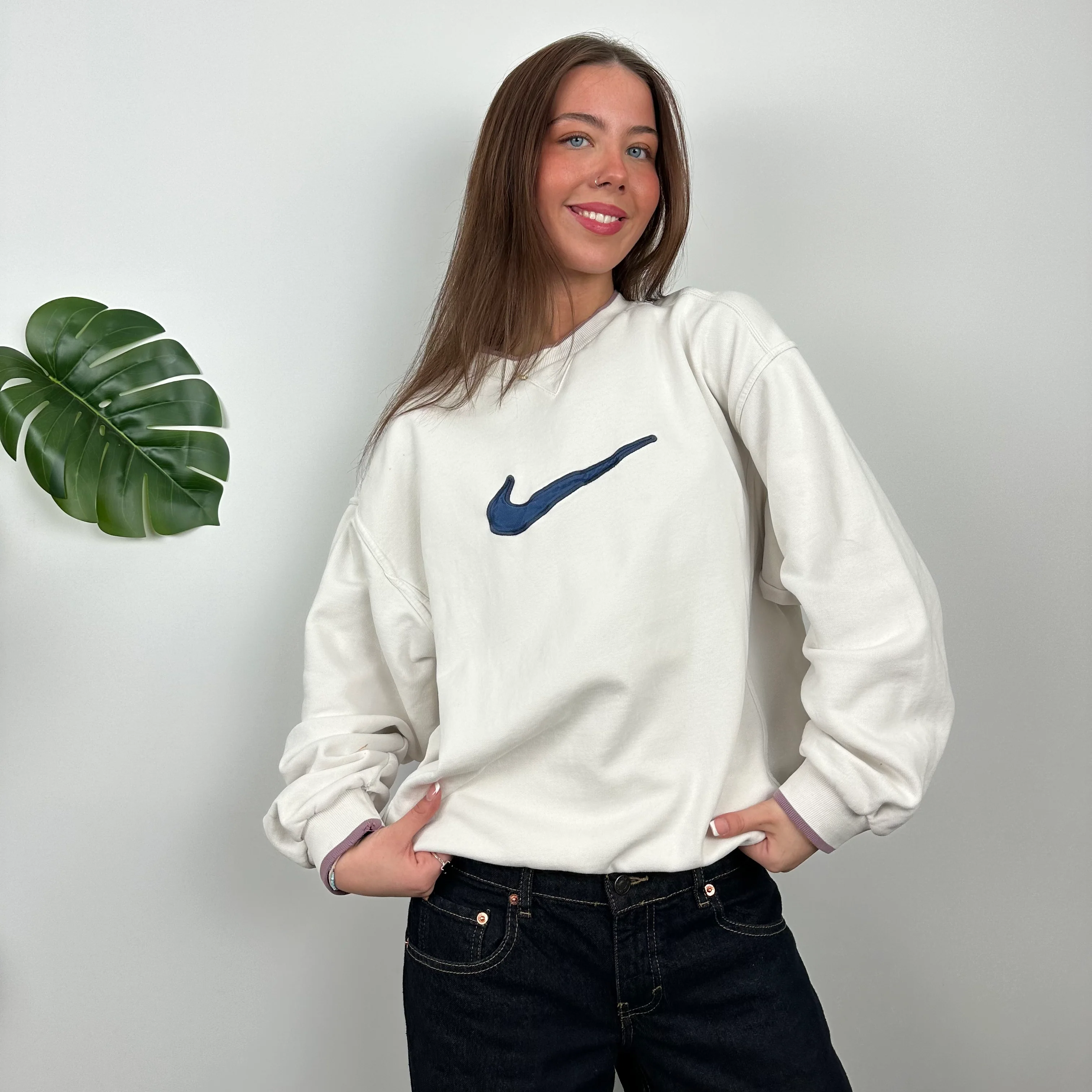 Nike White Embroidered Centre Swoosh Sweatshirt (M) - Image 4