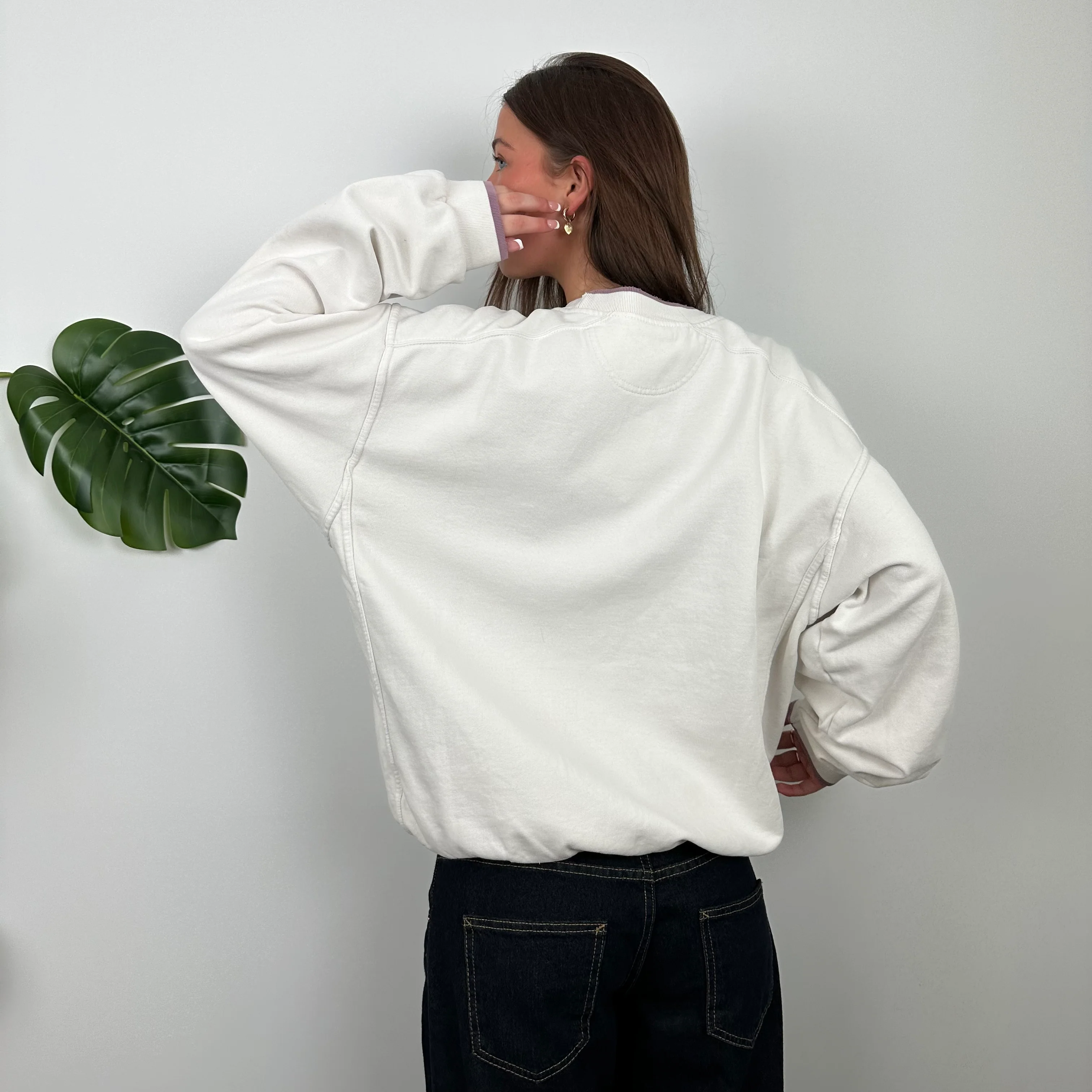 Nike White Embroidered Centre Swoosh Sweatshirt (M) - Image 5