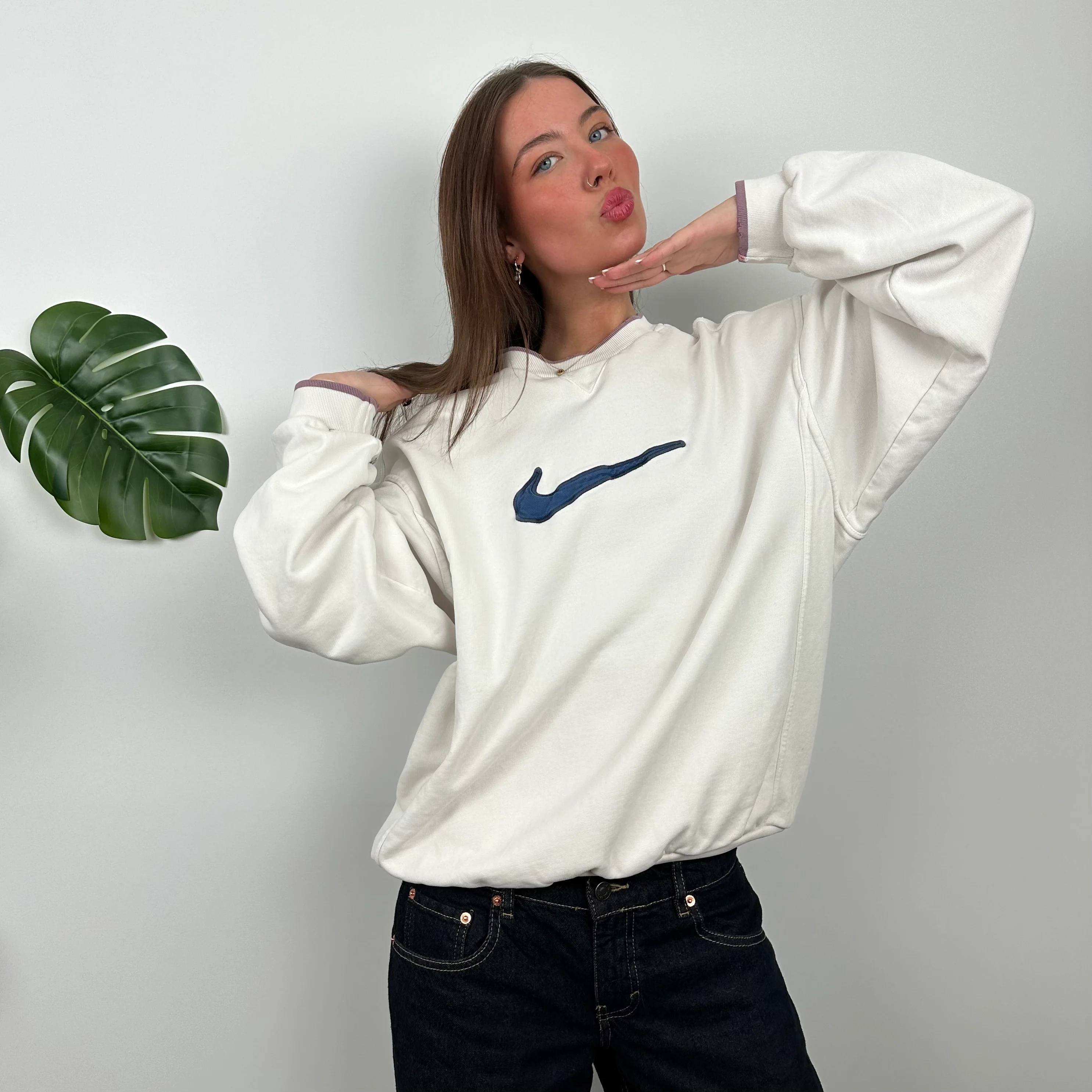 Nike White Embroidered Centre Swoosh Sweatshirt (M) - Image 7