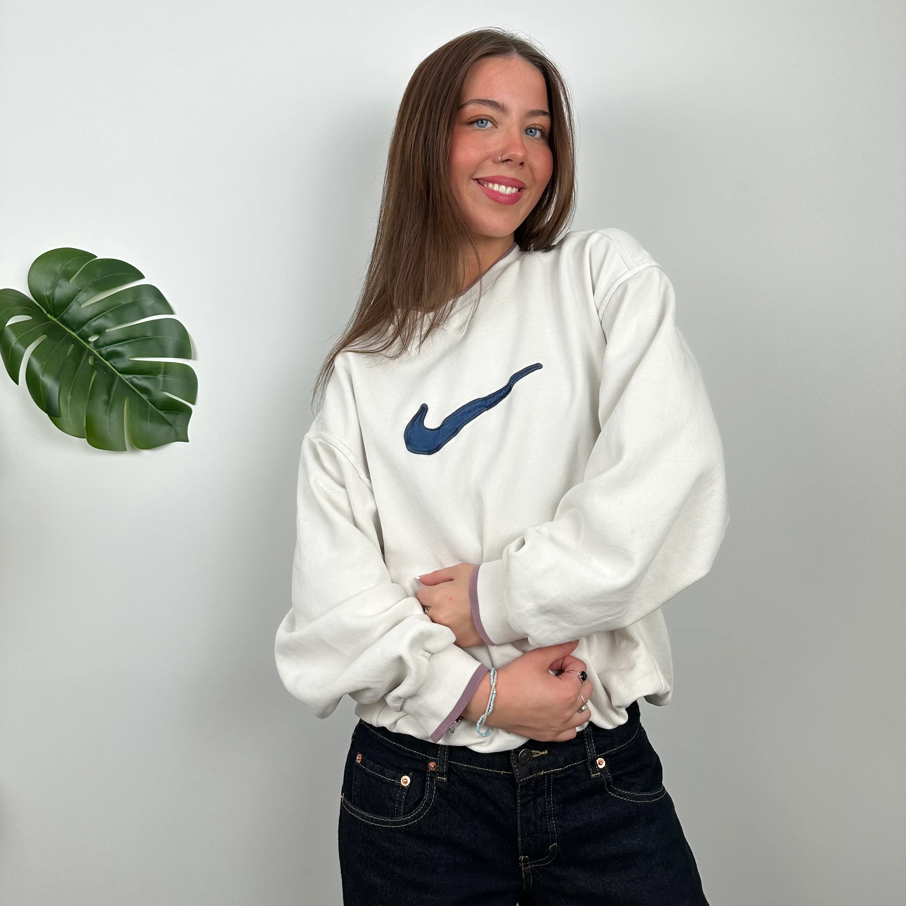 Nike White Embroidered Centre Swoosh Sweatshirt (M) - Image 8