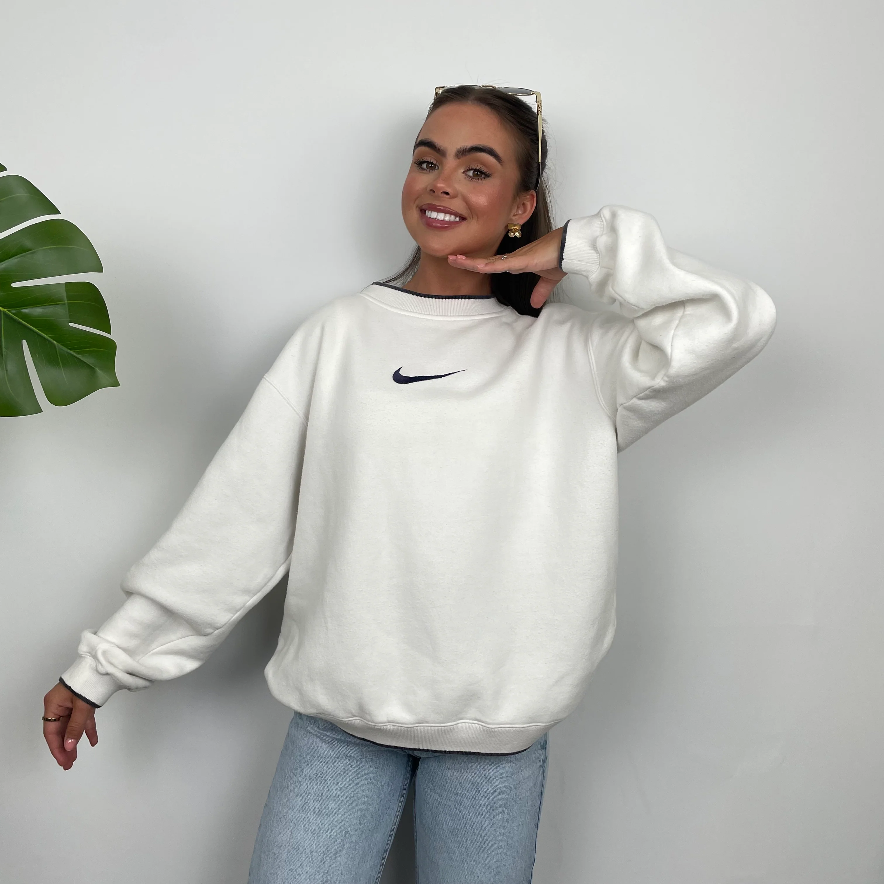 Nike White Embroidered Centre Swoosh Sweatshirt (S) - Image 6