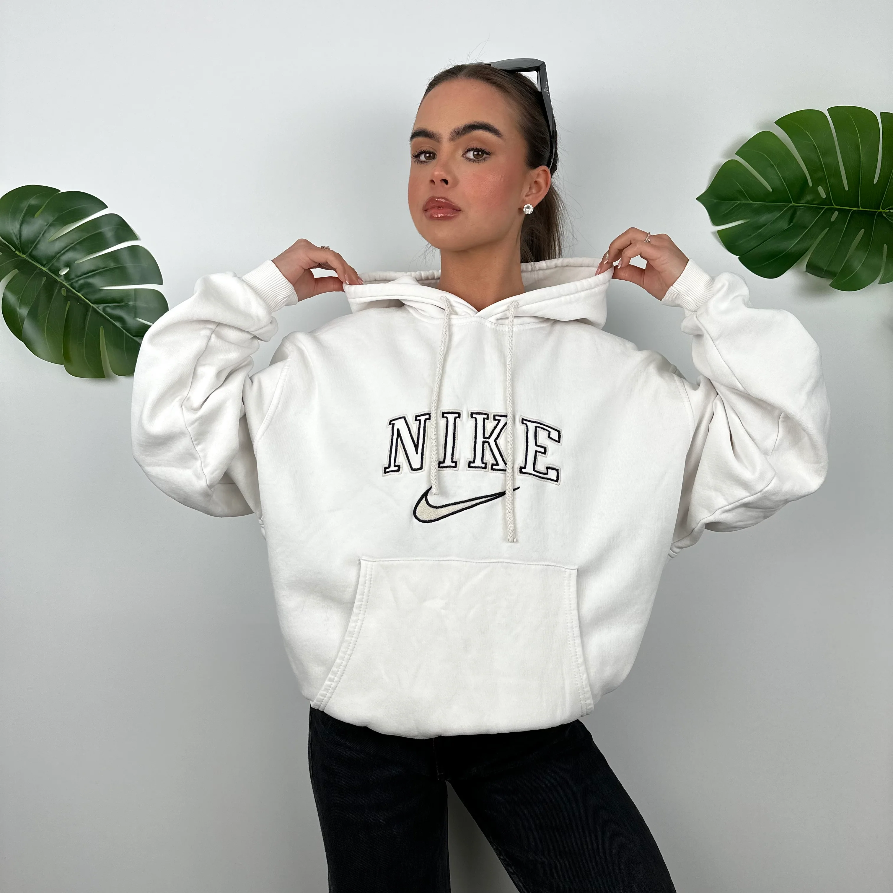 Nike White Embroidered Spell Out Hoodie (M) - Image 5