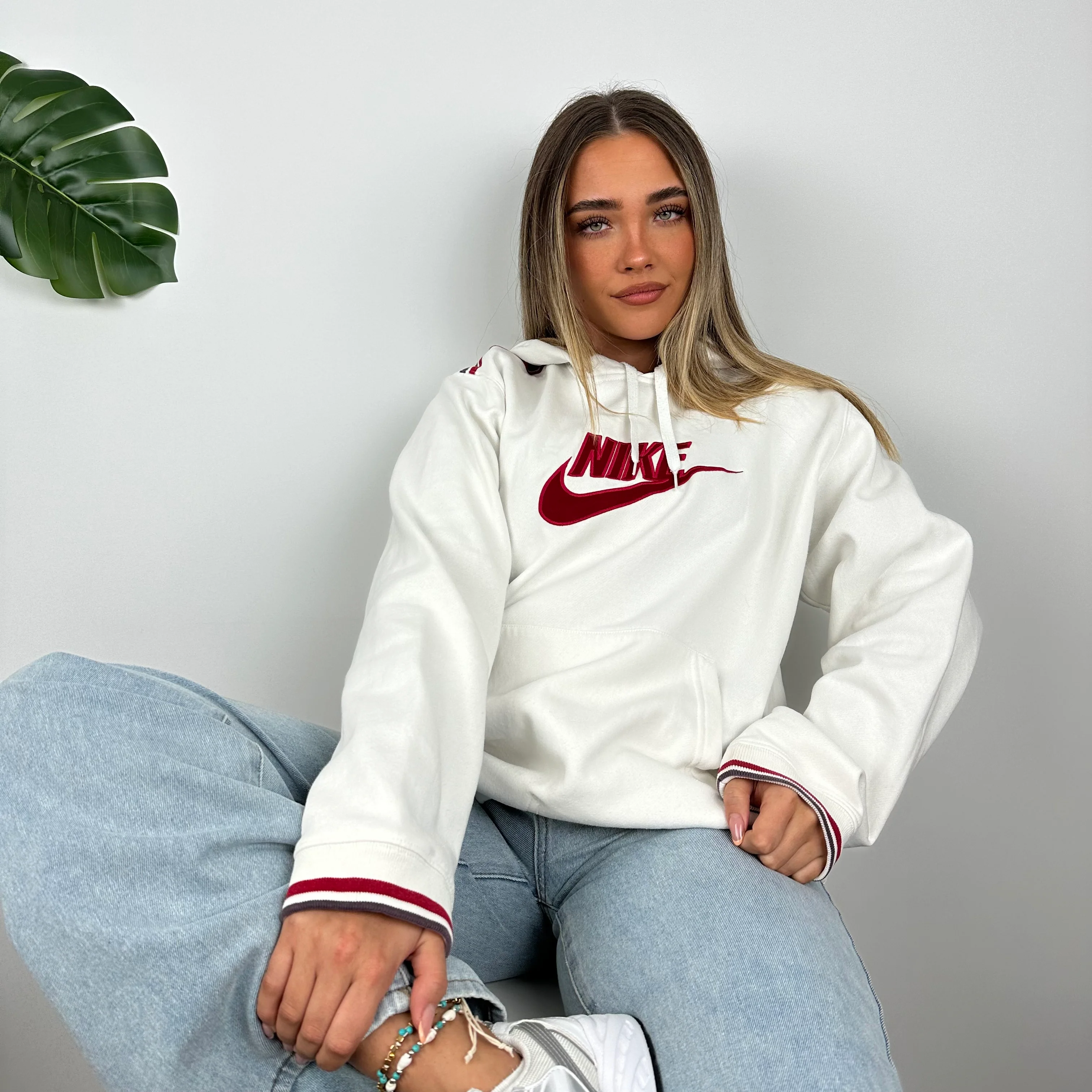 Nike White Embroidered Spell Out Hoodie (M) - Image 10