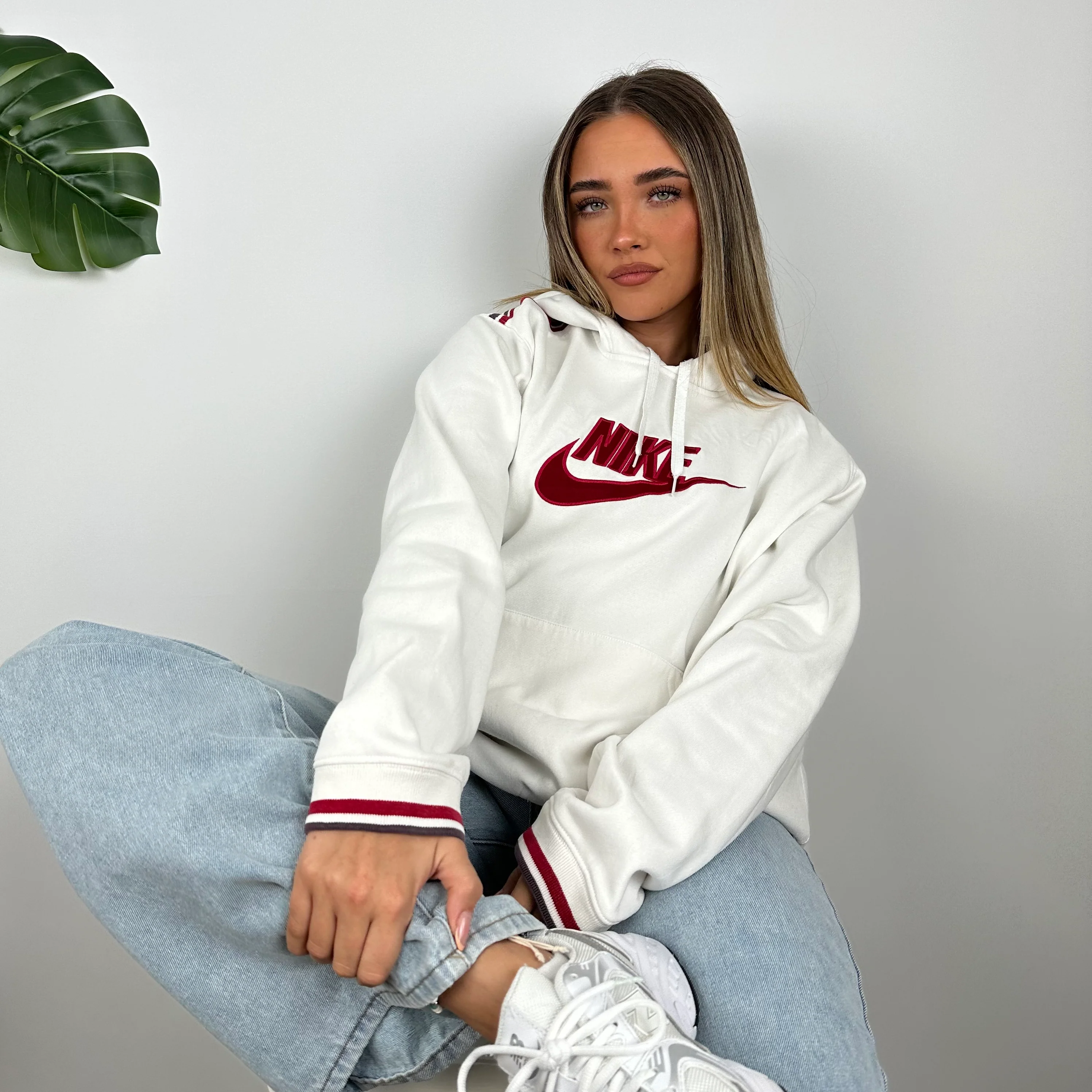 Nike White Embroidered Spell Out Hoodie (M) - Image 7