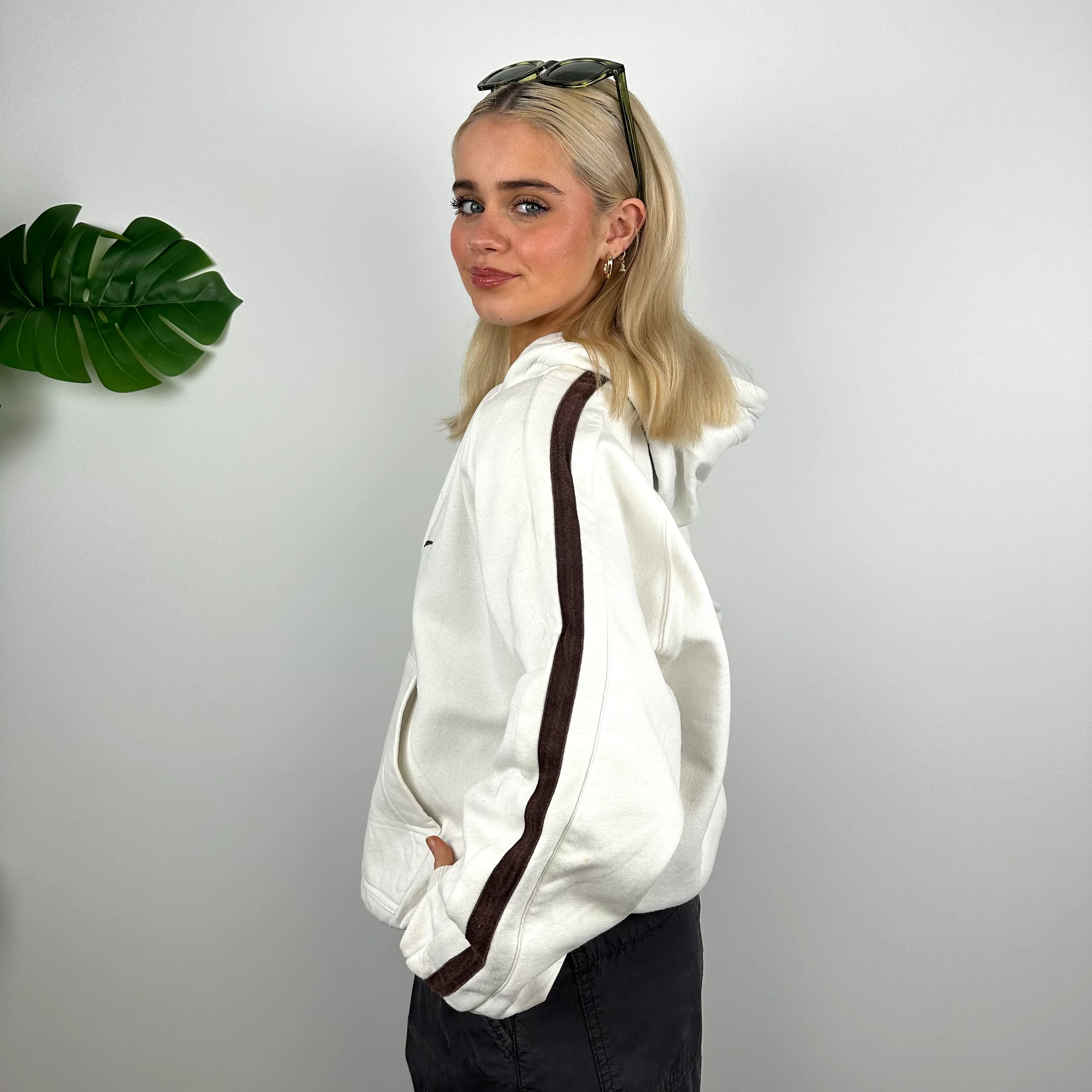 Nike White Embroidered Spell Out Hoodie (M) - Image 3