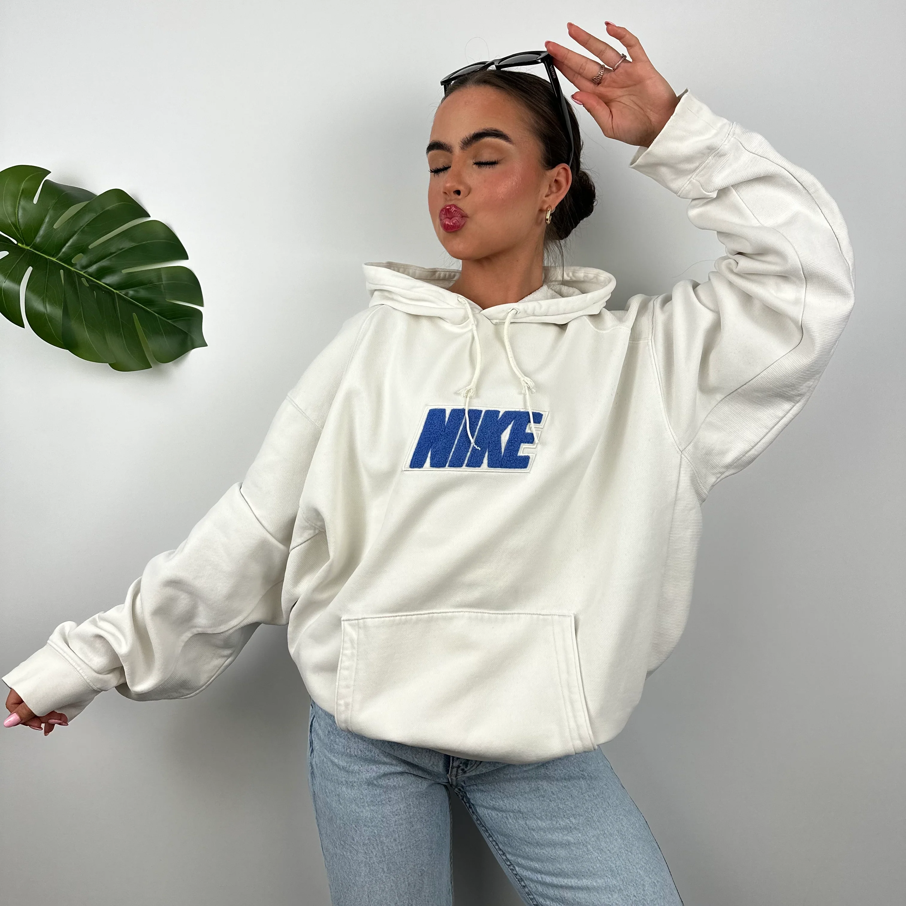 Nike White Embroidered Spell Out Hoodie (L) - Image 3