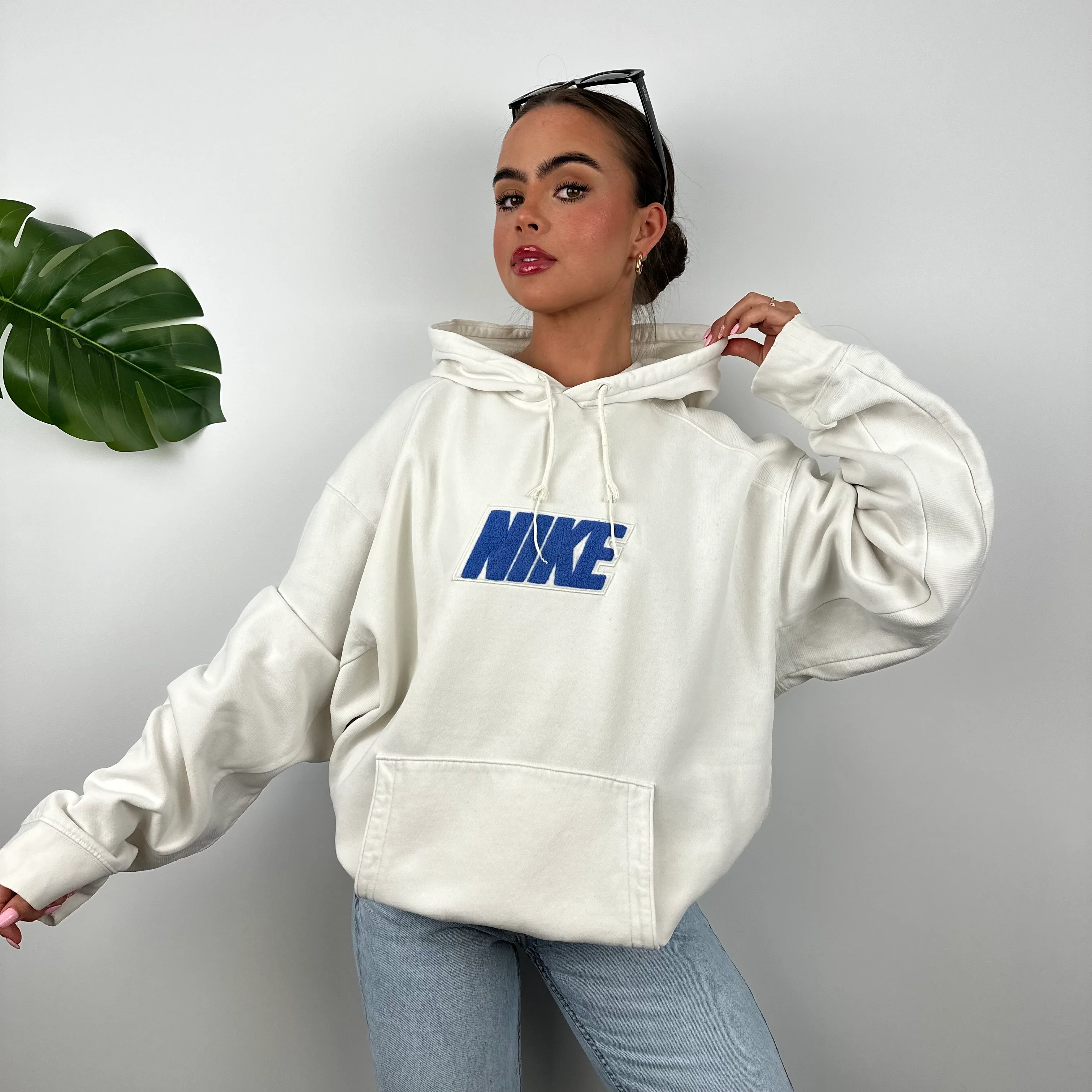 Nike White Embroidered Spell Out Hoodie (L) - Image 5