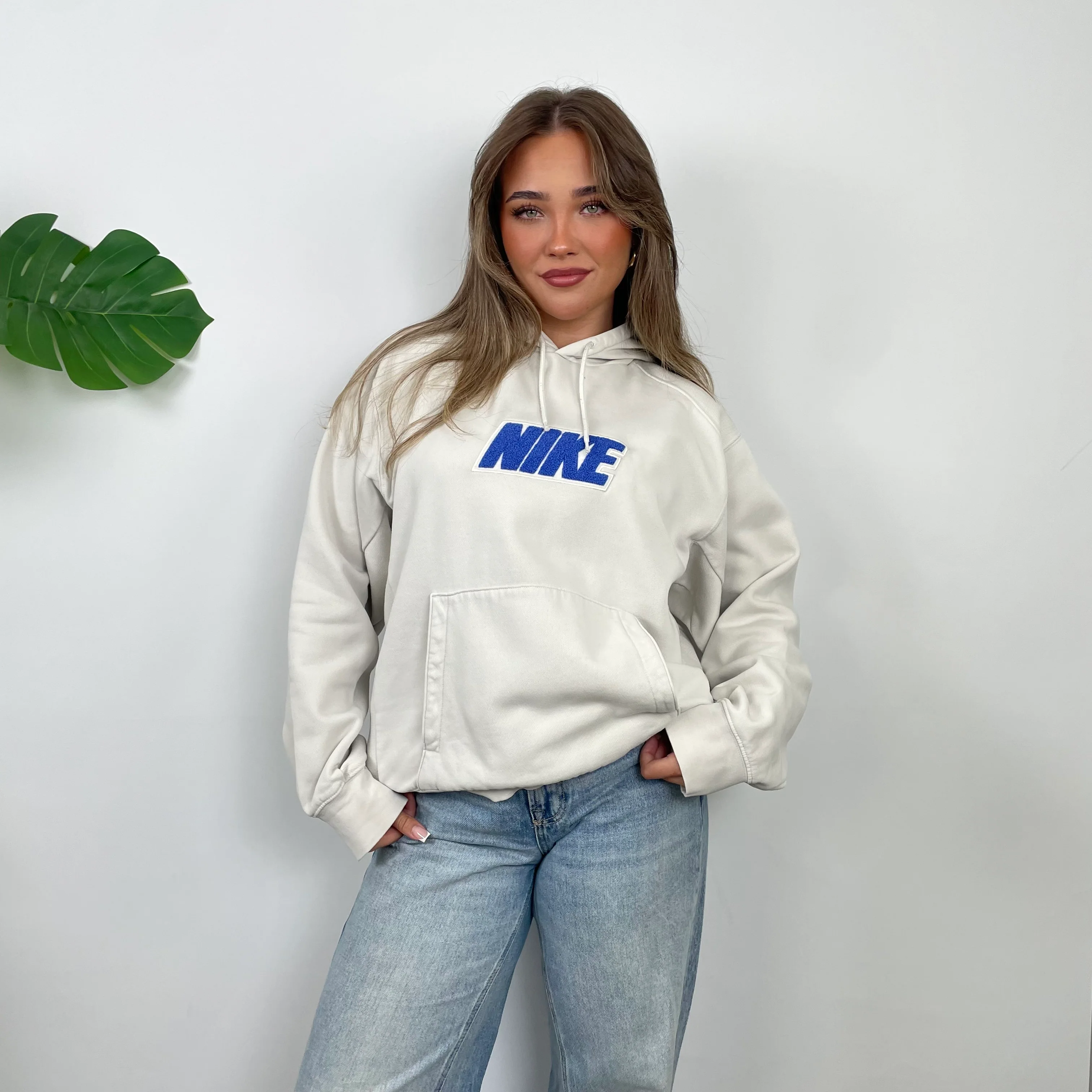 Nike White Embroidered Spell Out Hoodie (M)