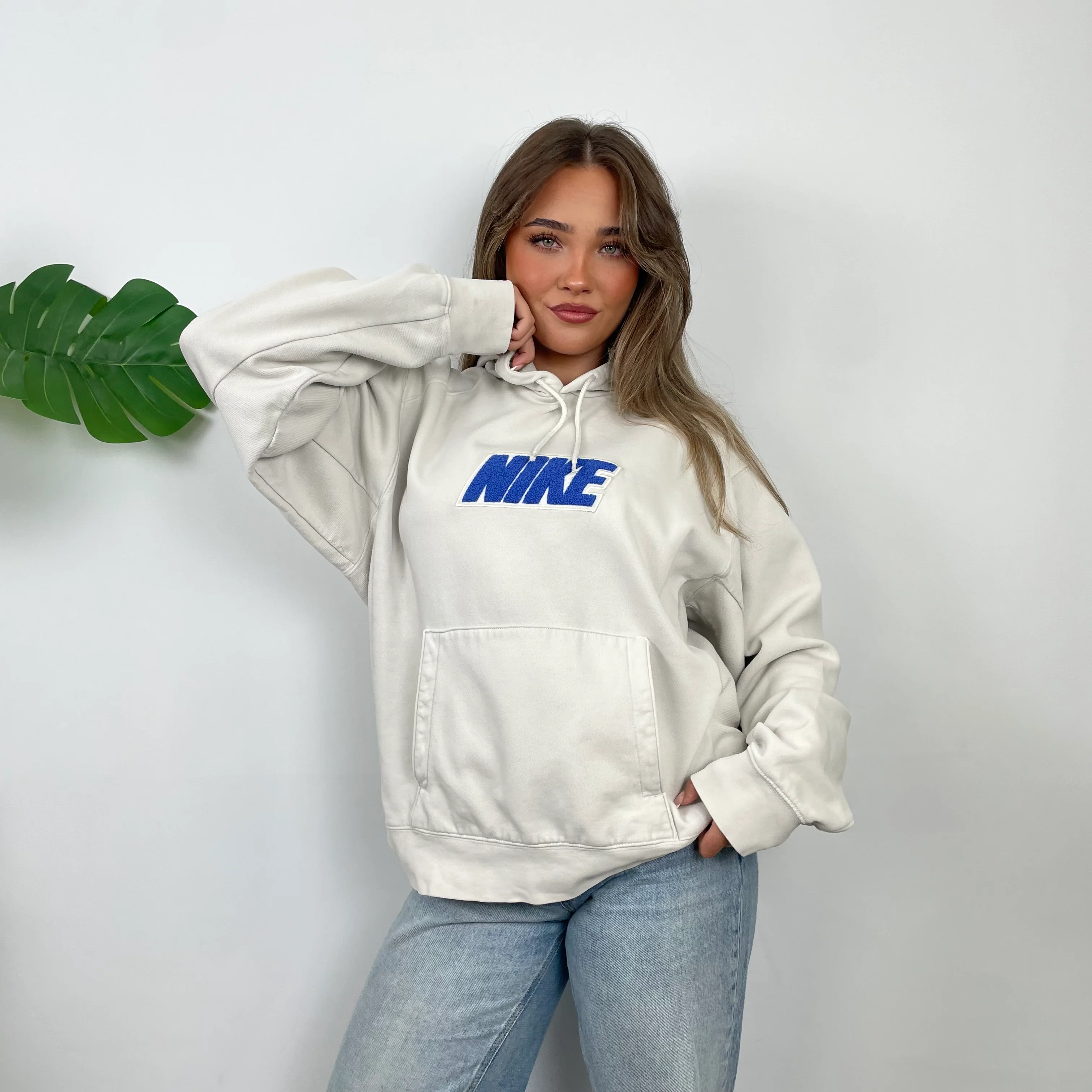 Nike White Embroidered Spell Out Hoodie (M) - Image 5