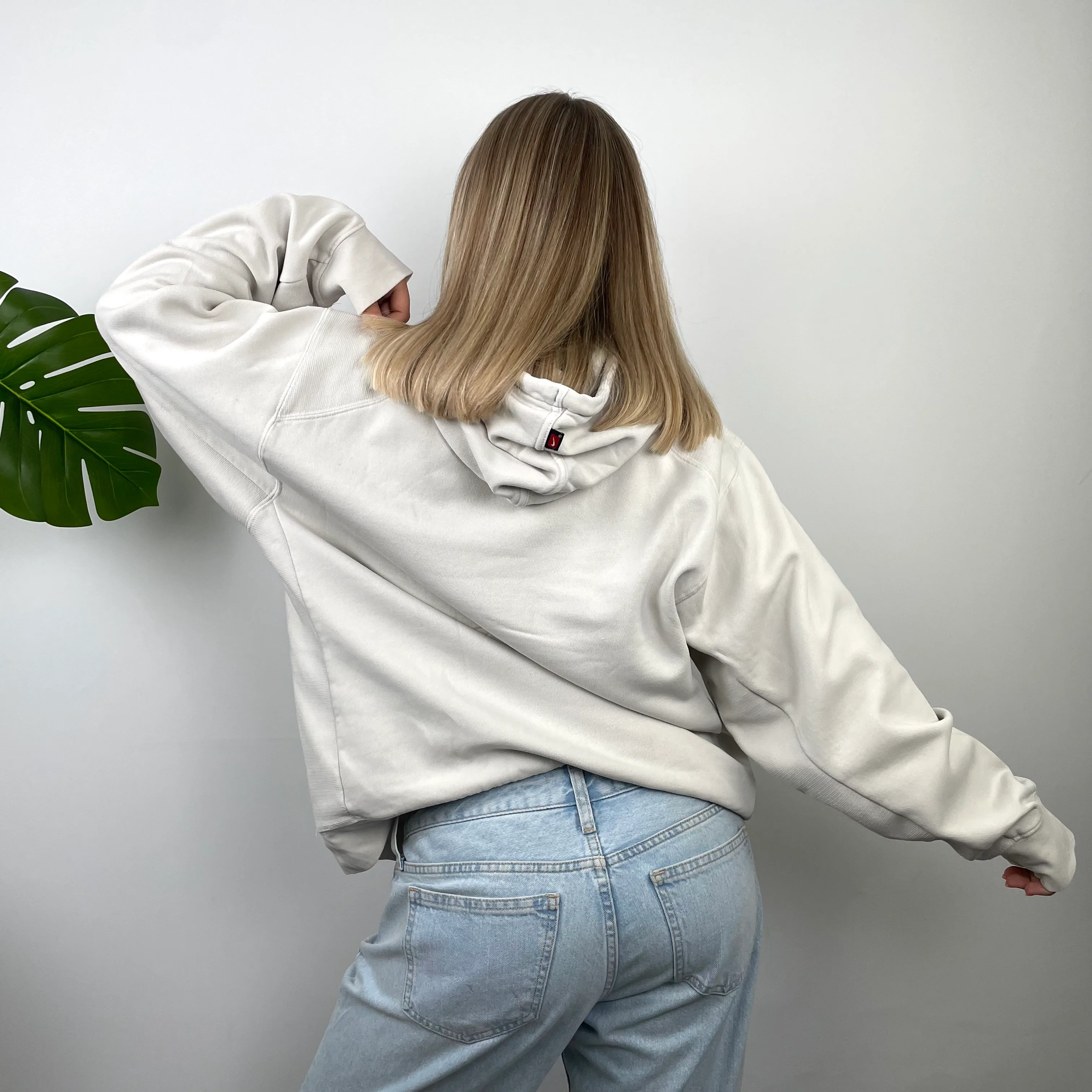 Nike White Embroidered Spell Out Hoodie (M) - Image 4