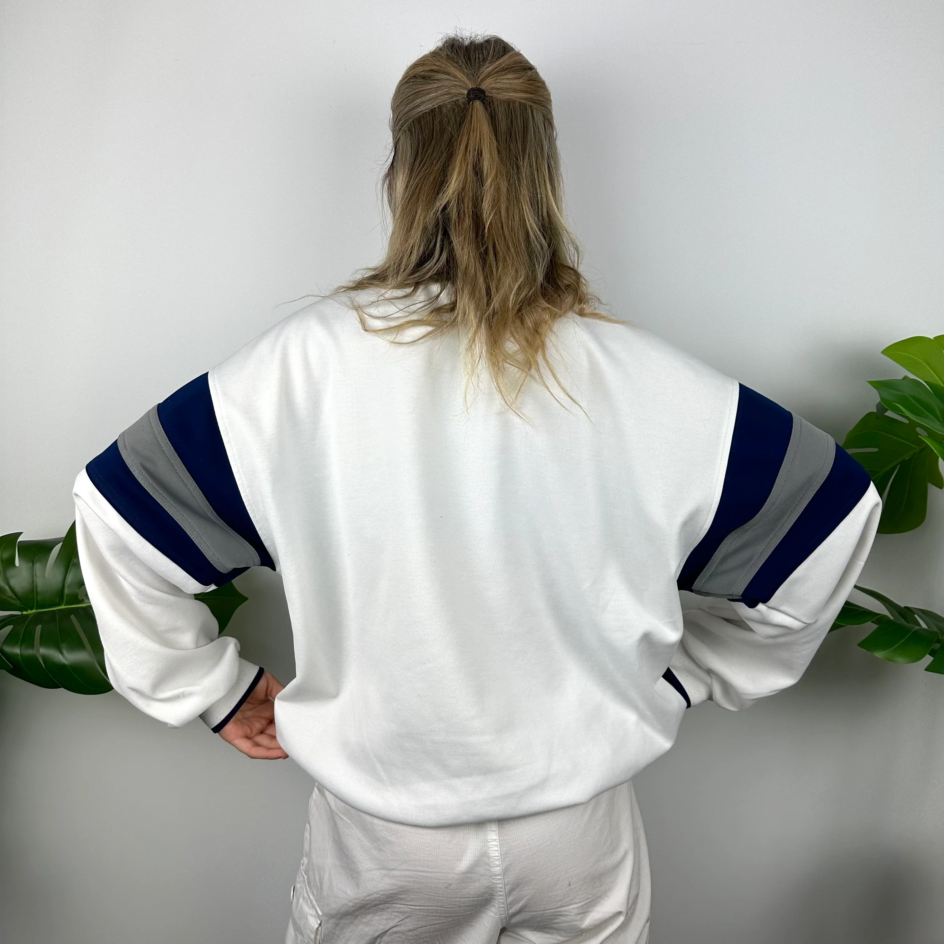 Nike White Embroidered Spell Out Sweatshirt (L) - Image 5