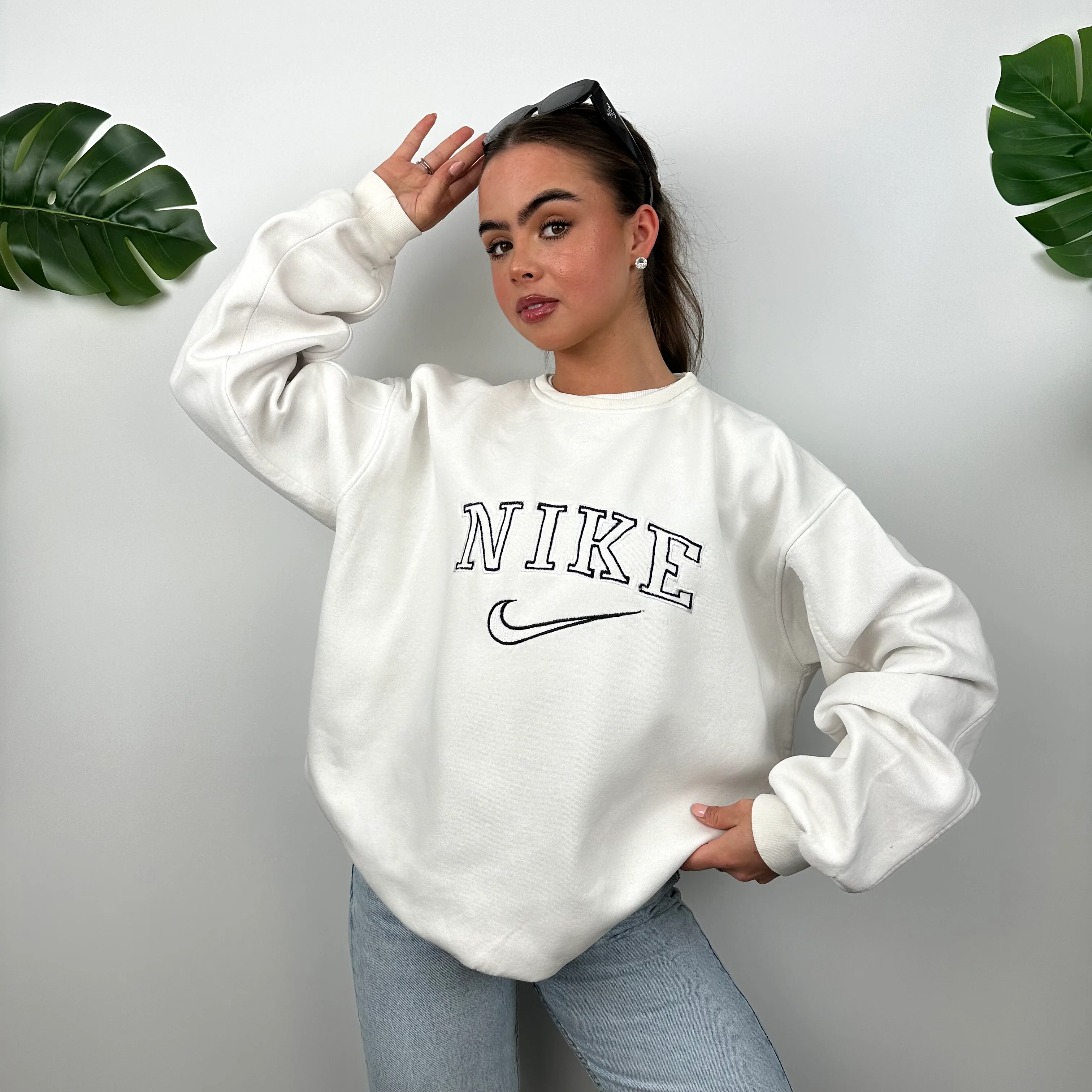 Nike White Embroidered Spell Out Sweatshirt (L) - Image 2