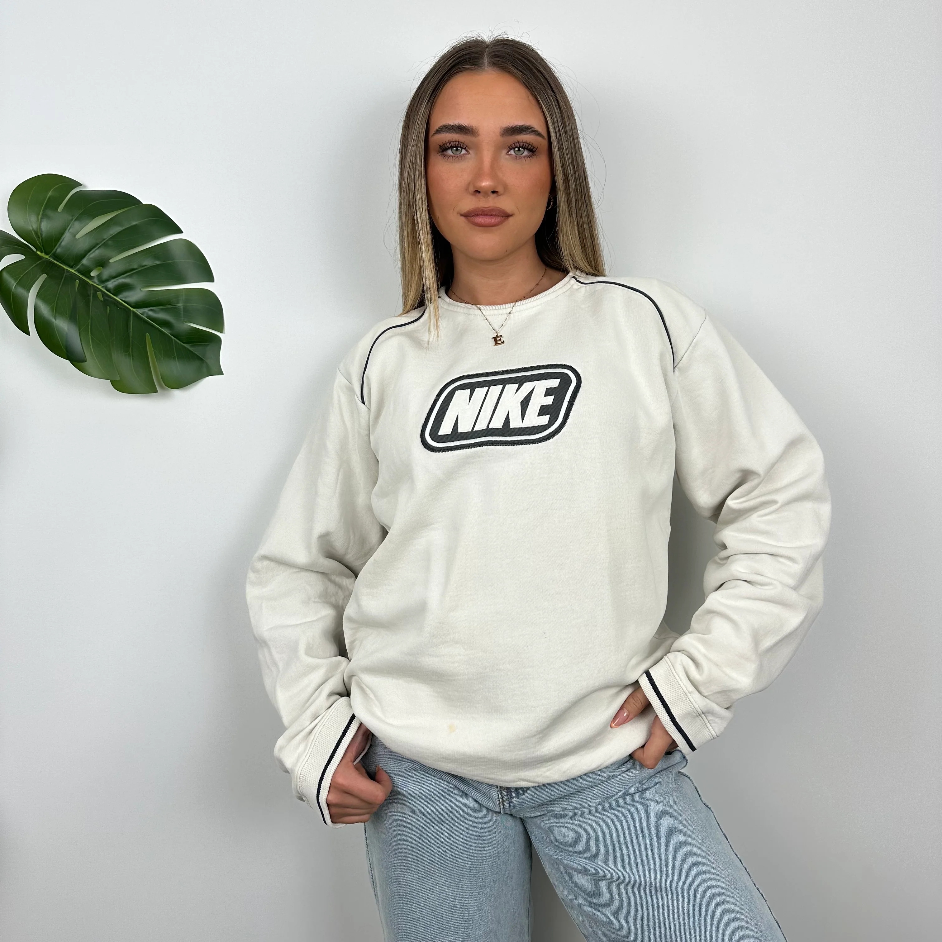 Nike RARE White Embroidered Spell Out Sweatshirt as worn by Molly Mae Hague (M) - Image 6