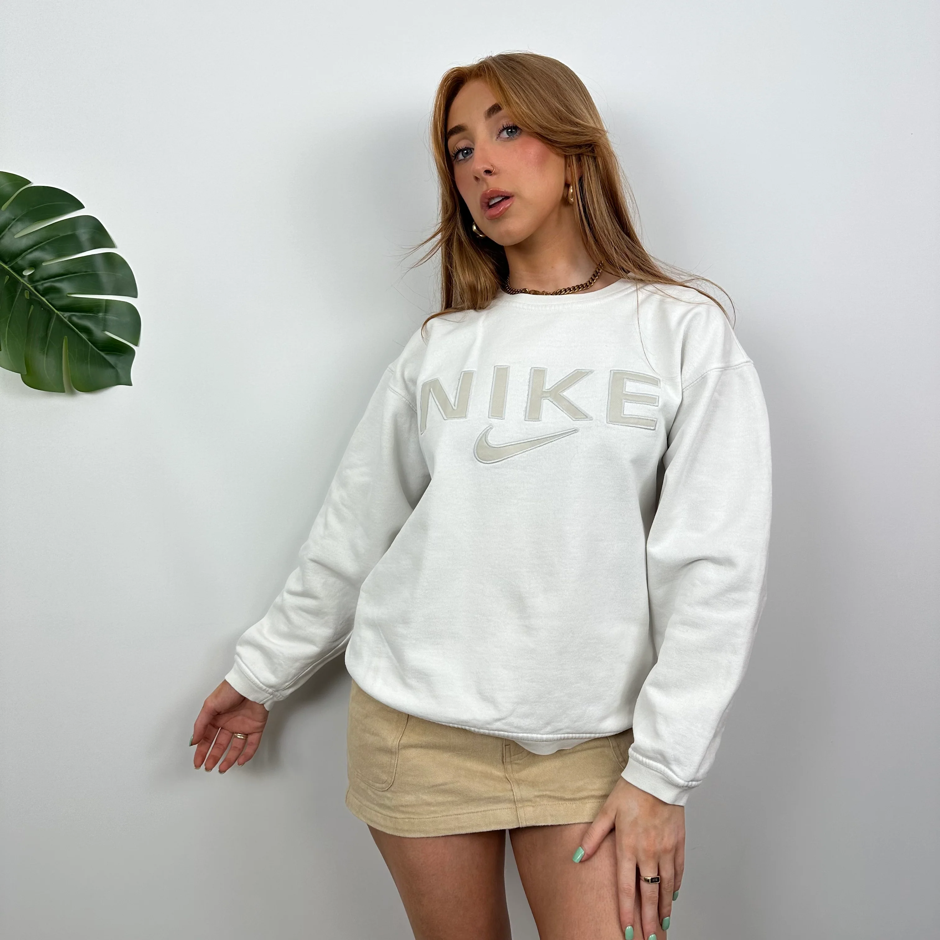 Nike White Embroidered Spell Out Sweatshirt (M) - Image 3