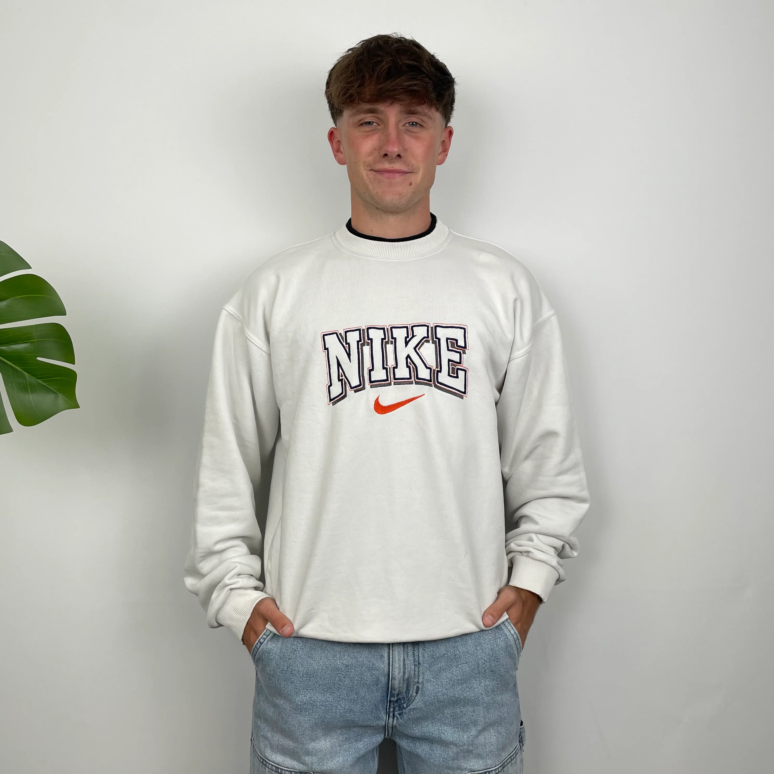 Nike White Embroidered Spell Out Sweatshirt (M) - Image 4