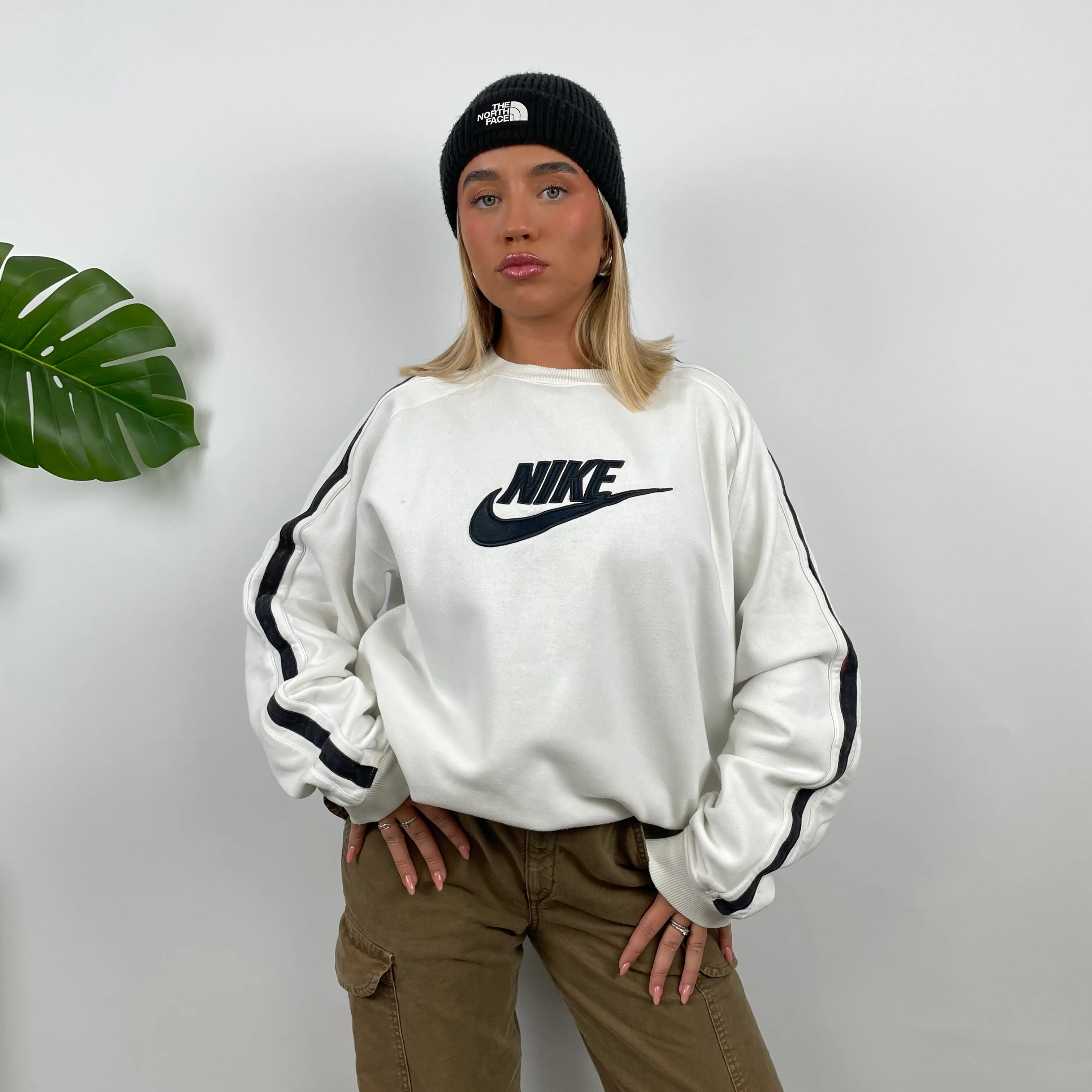 Nike White Embroidered Spell Out Sweatshirt (M) - Image 2