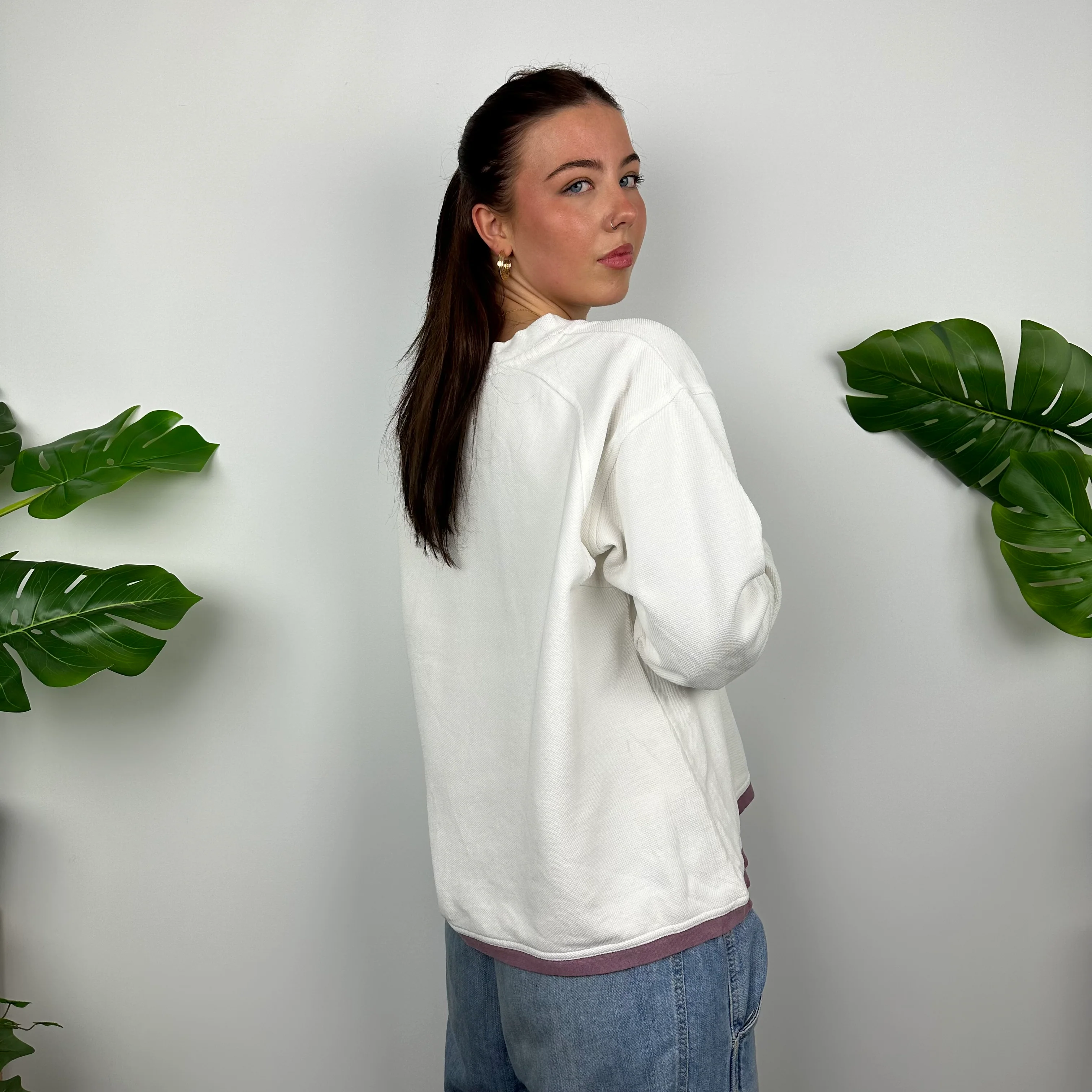 Nike White Embroidered Spell Out Sweatshirt (S) - Image 4