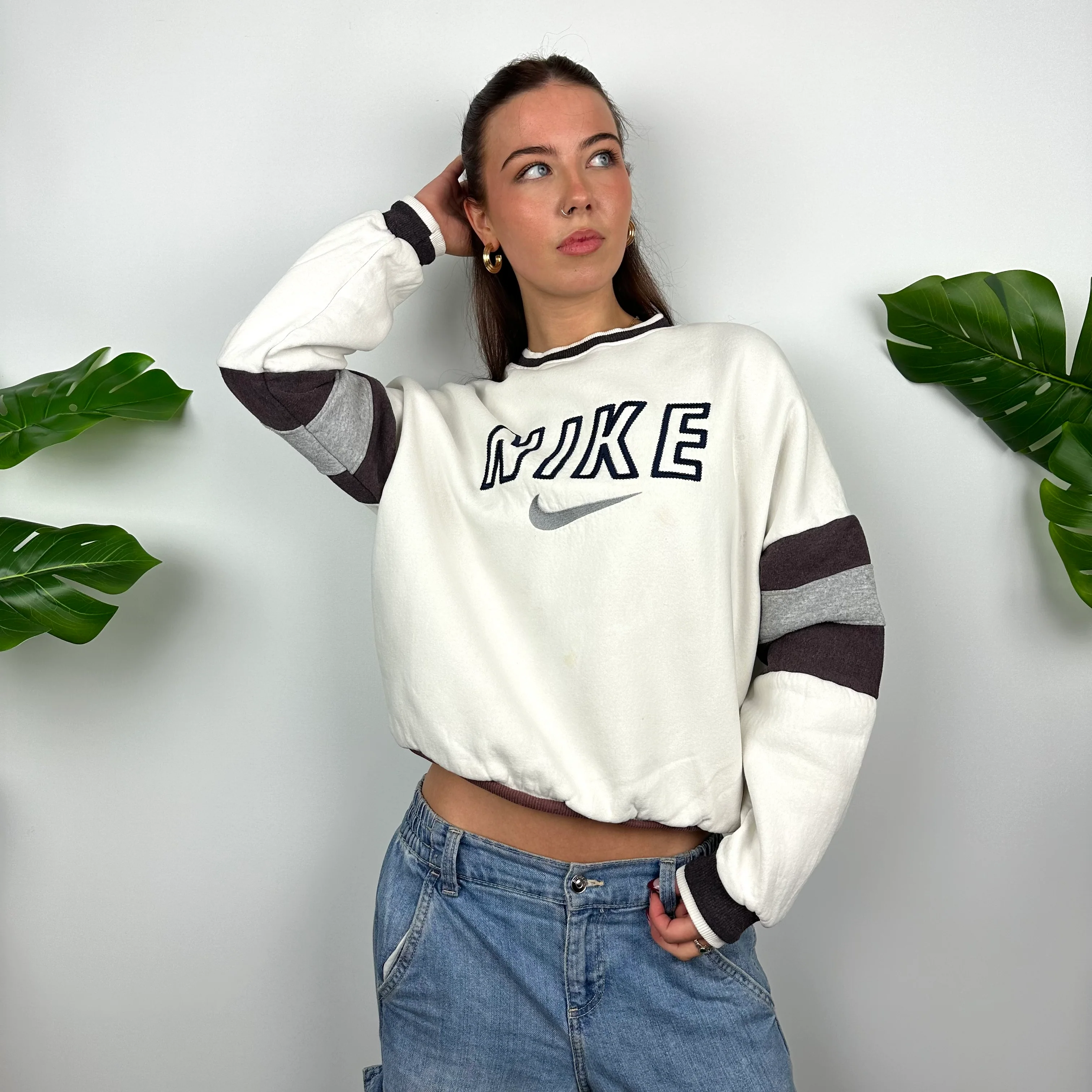 Nike White Embroidered Spell Out Sweatshirt (S) - Image 2