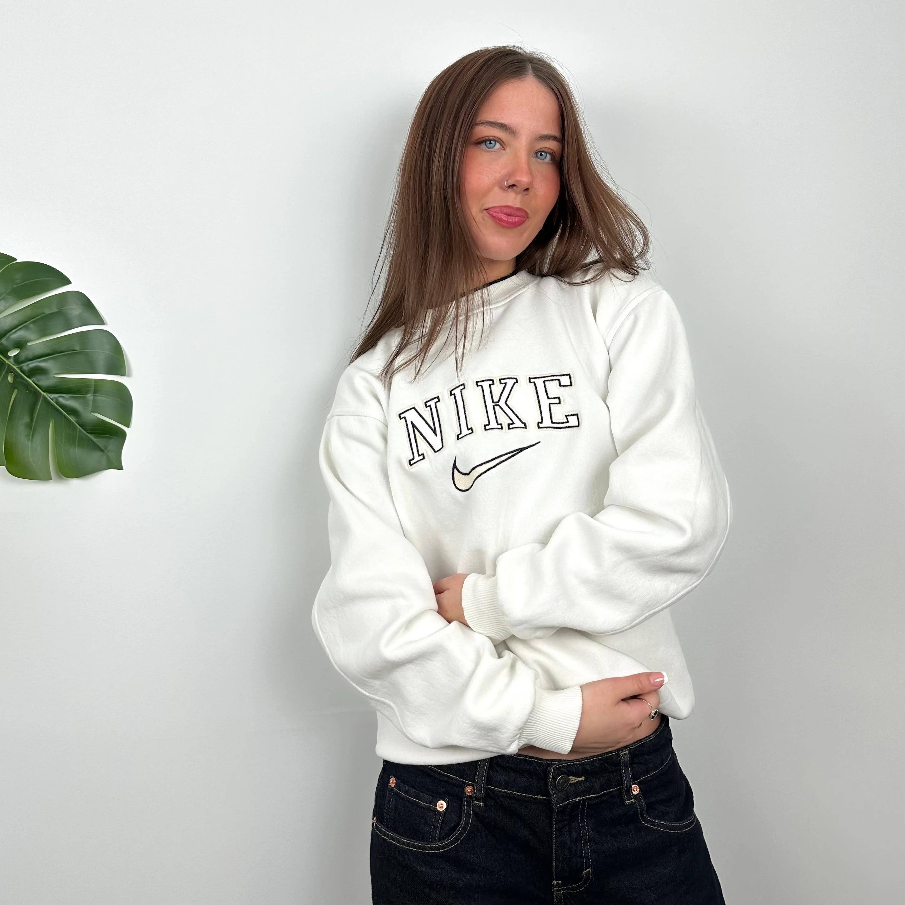 Nike White Embroidered Spell Out Sweatshirt (M) - Image 3