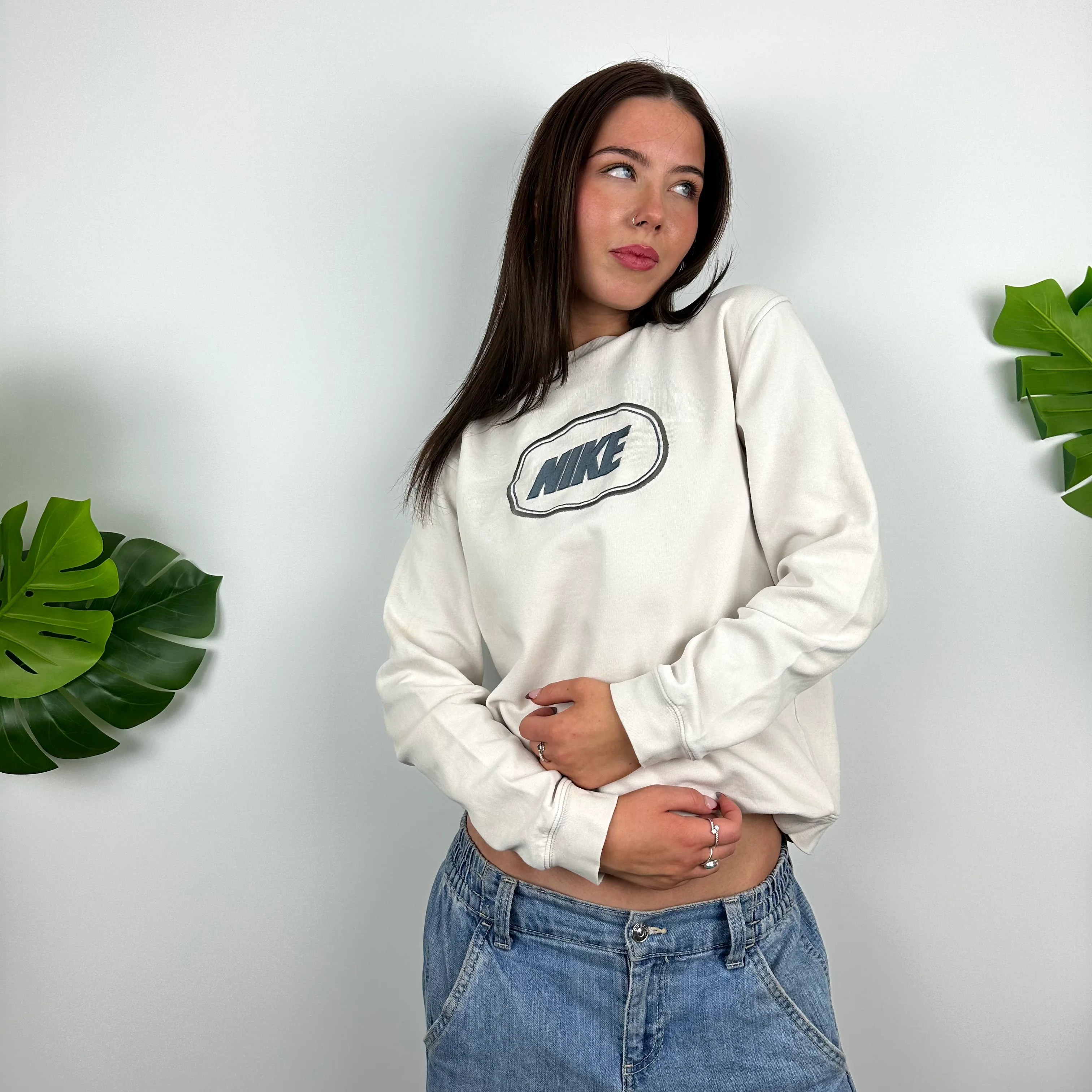 Nike White Embroidered Spell Out Sweatshirt (S) - Image 5