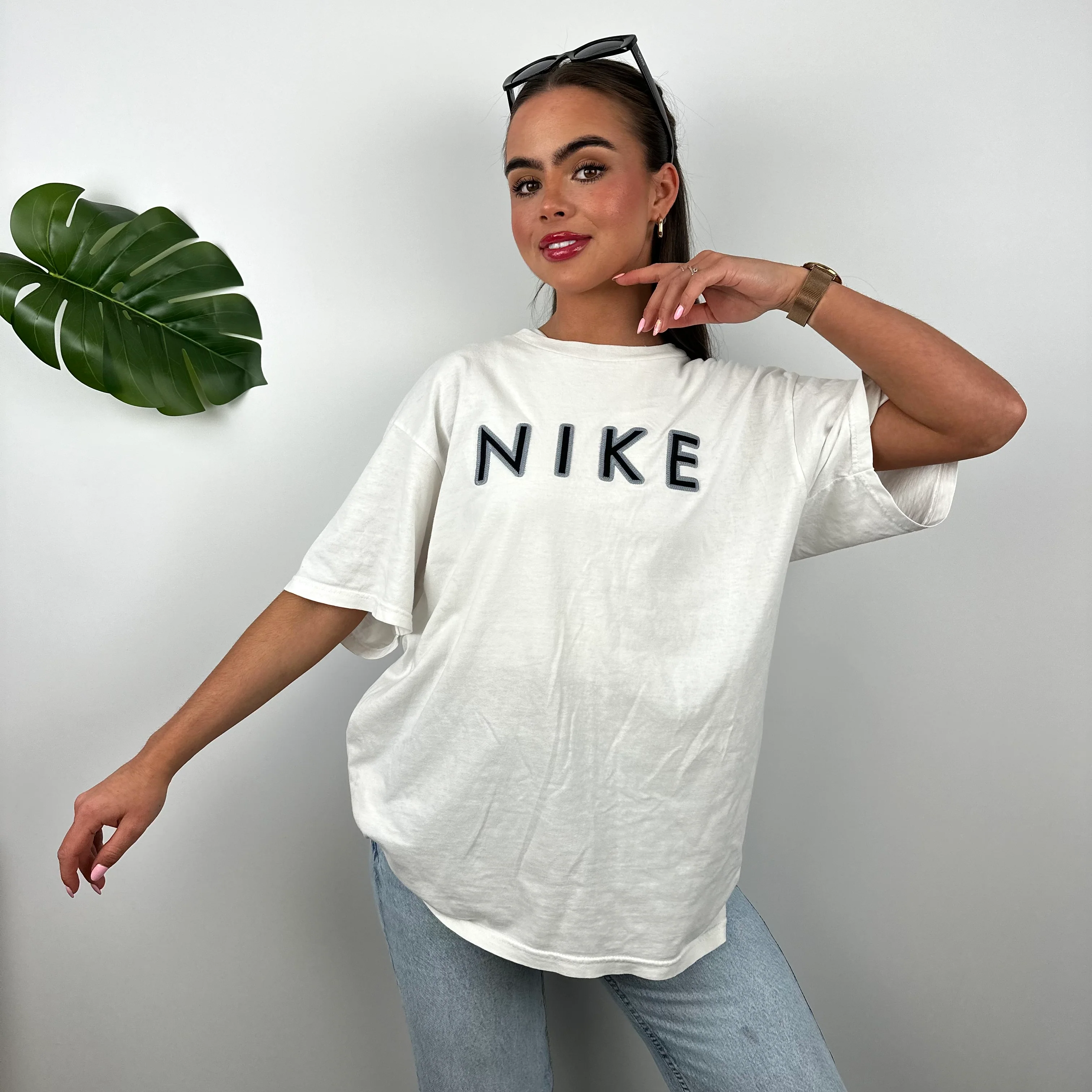 Nike White Embroidered Spell Out T Shirt (M) - Image 2