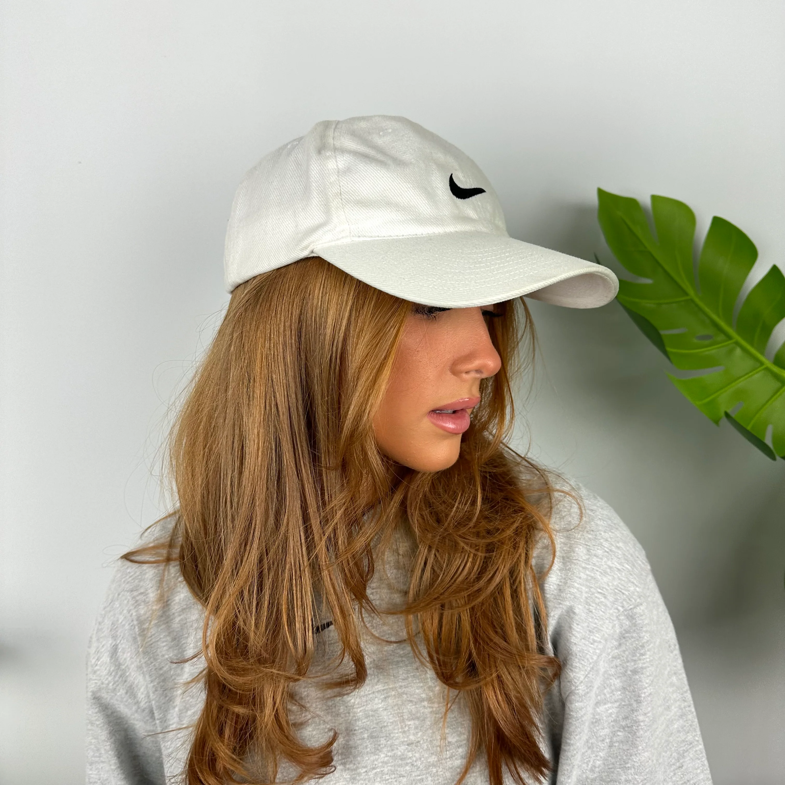 Nike White Embroidered Swoosh Cap - Image 3