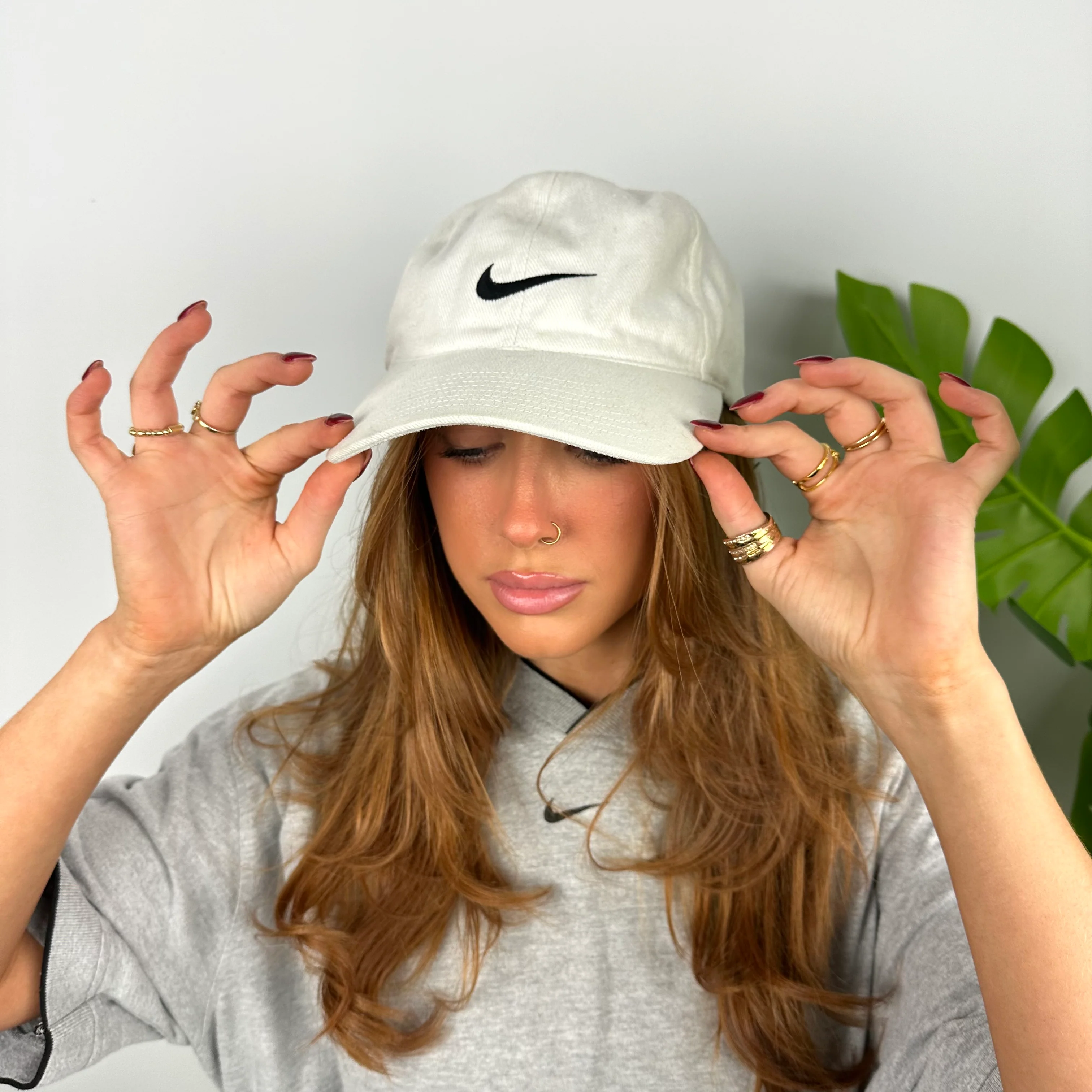 Nike White Embroidered Swoosh Cap - Image 5