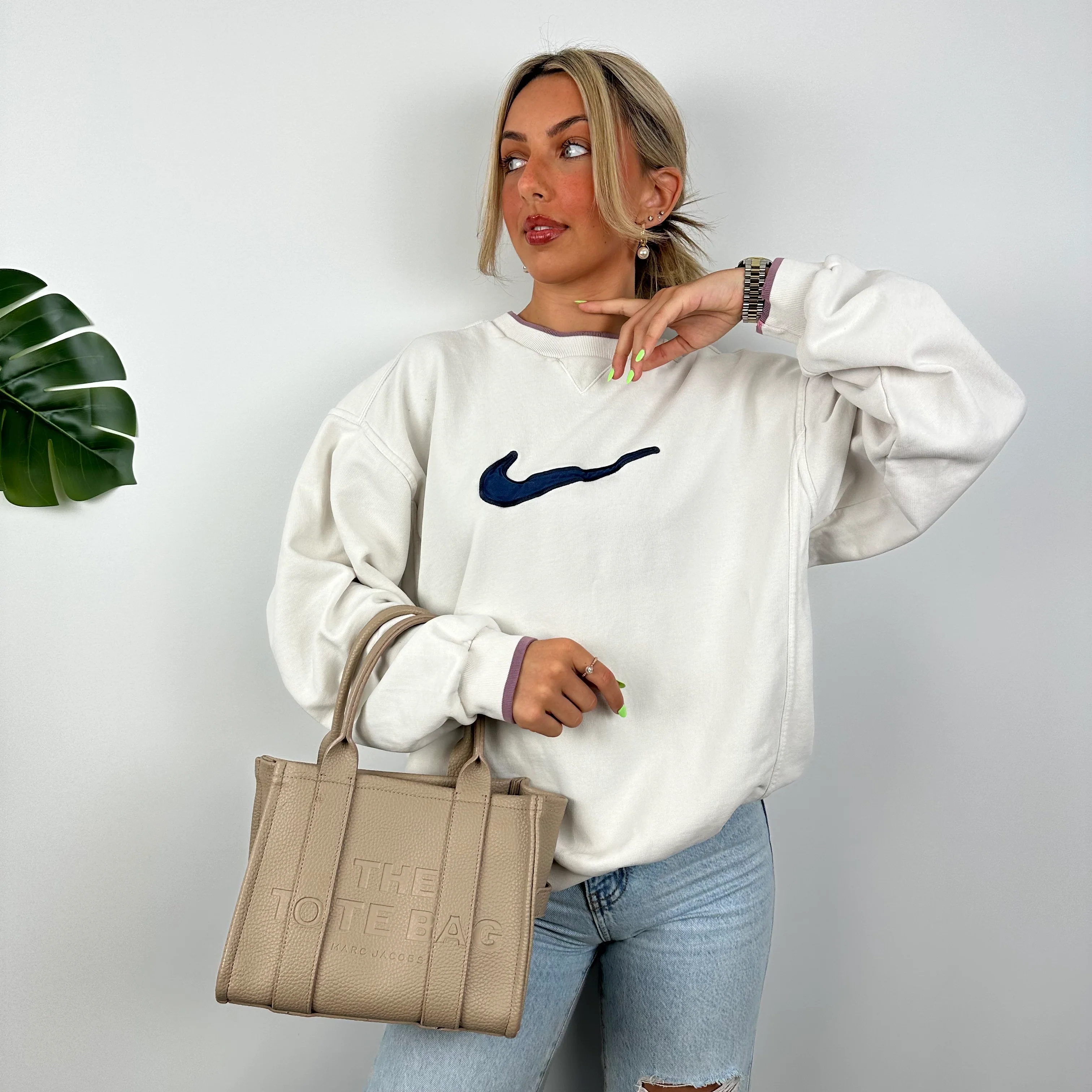 Nike White Embroidered Swoosh Sweatshirt (M) - Image 2