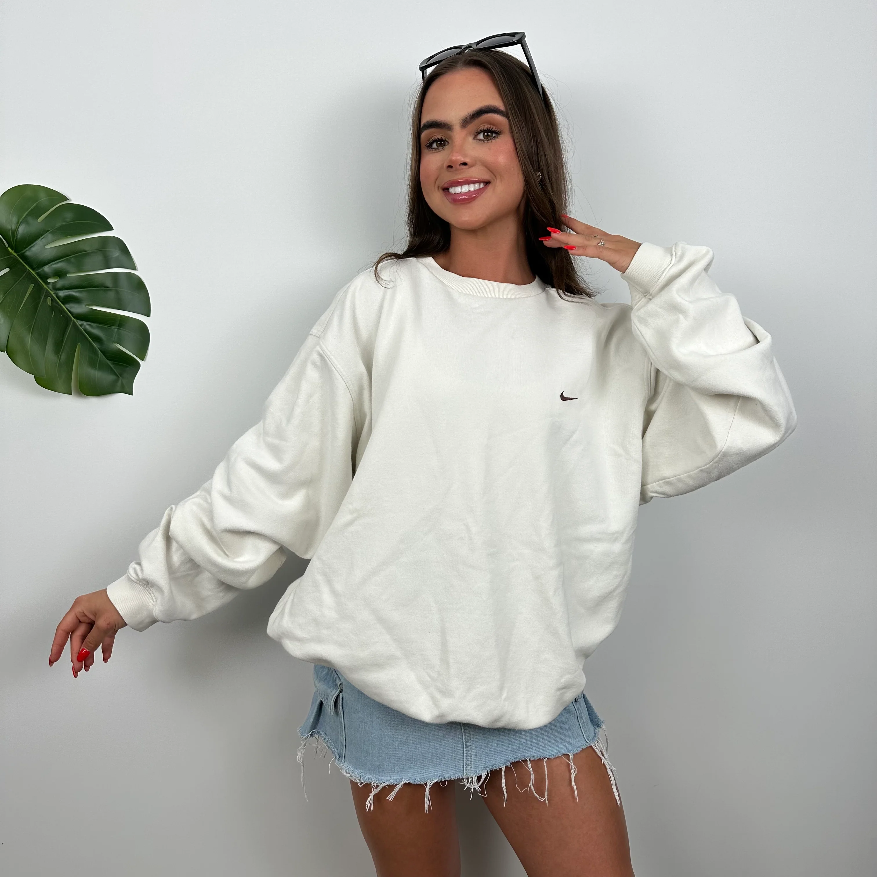 Nike White Embroidered Swoosh Sweatshirt (L) - Image 2