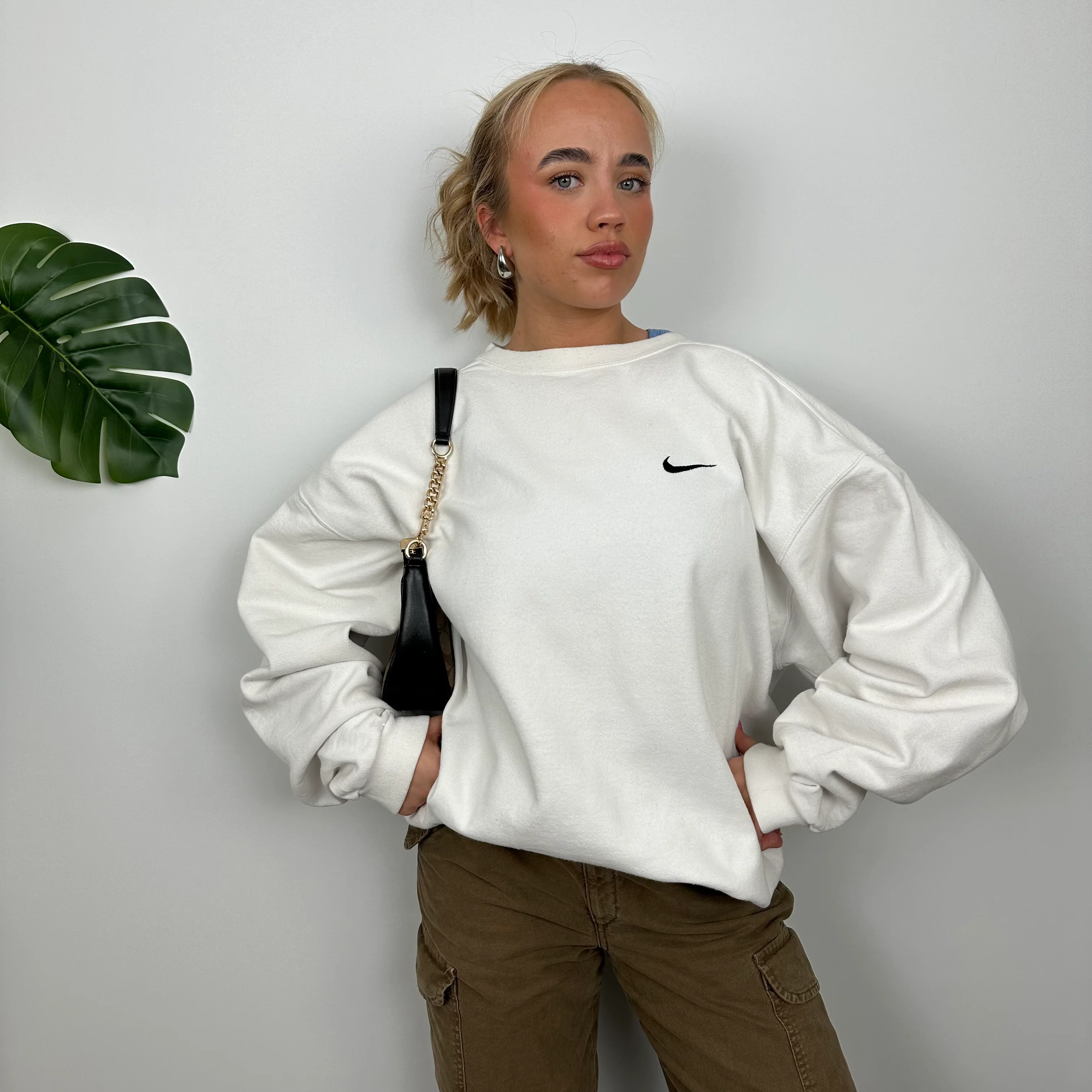 Nike White Embroidered Swoosh Sweatshirt (L) - Image 2