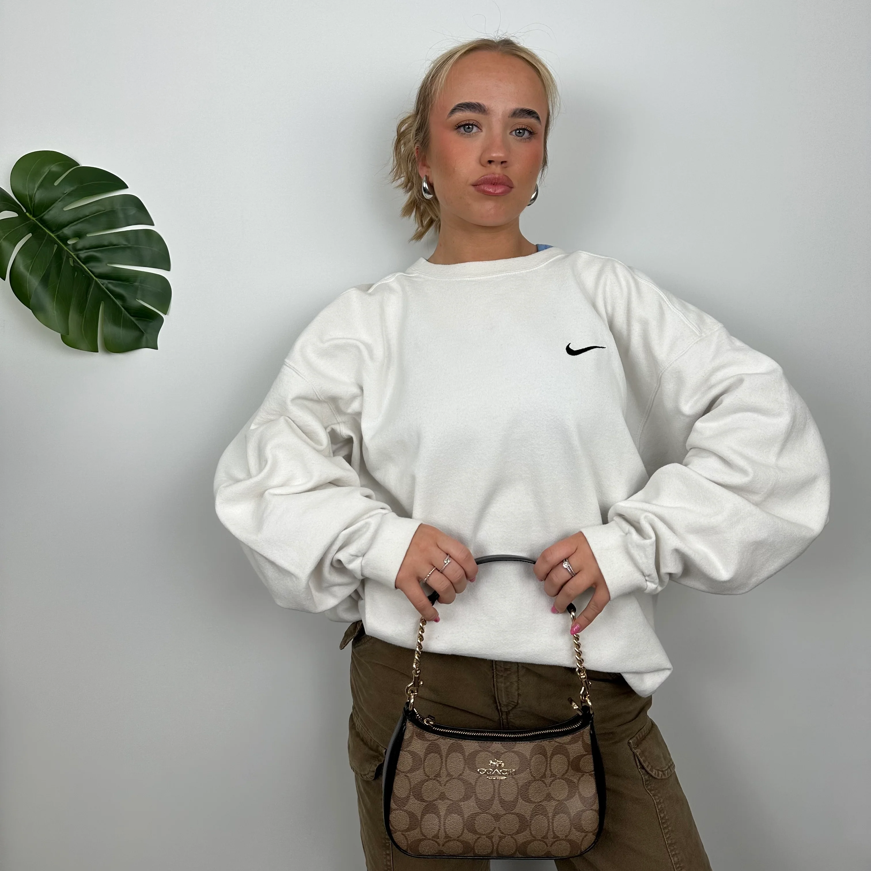 Nike White Embroidered Swoosh Sweatshirt (L) - Image 5